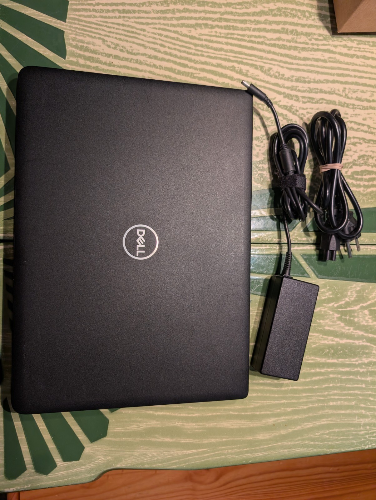 Dell Latitude 3400 Laptop,i5-8265U, 8GB DDR4, 256GB NVMe, Win11 Pro, 65W Charger