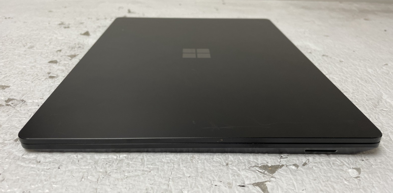 Microsoft Surface 1868 Intel i7-1065G7 @1.30GHz 16GB RAM 256GB SSD Win10Pro READ
