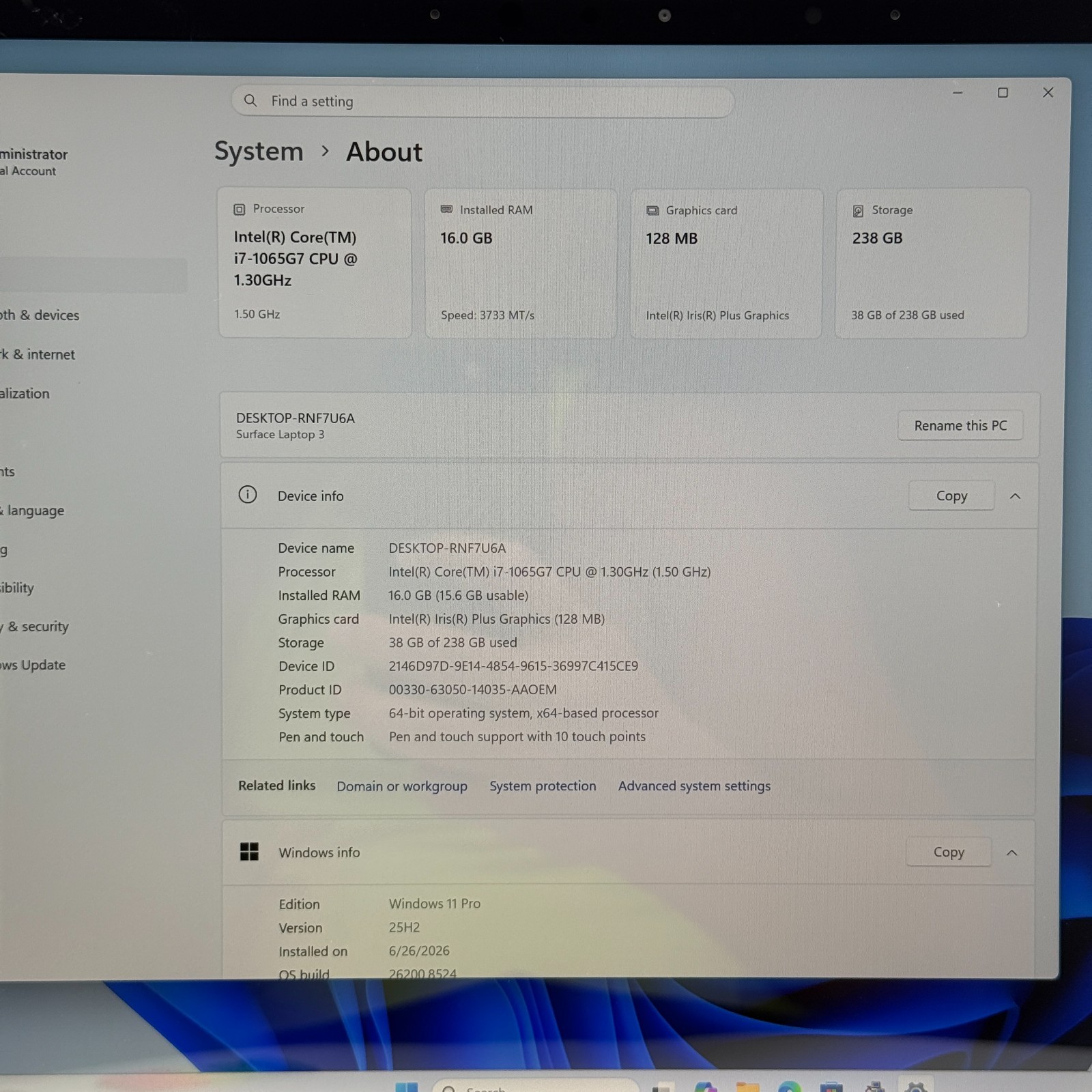 Microsoft Surface Laptop 3 15″ i7-1065G7 16GB 256GB SSD Win11 Pro Black FAIR