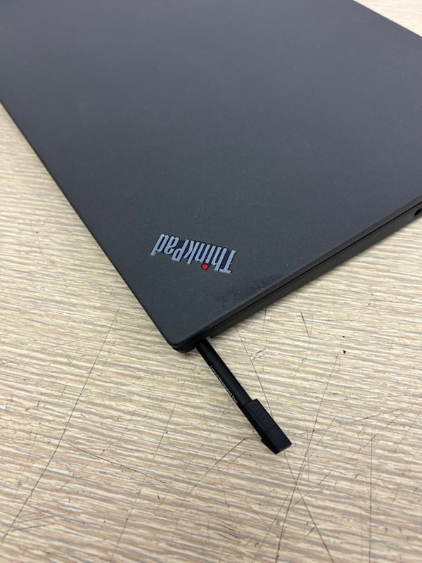 Lenovo ThinkPad X13 Yoga Gen 2 i5-1135G7 16GB 512GB SSD Laptop w/(screen issue)