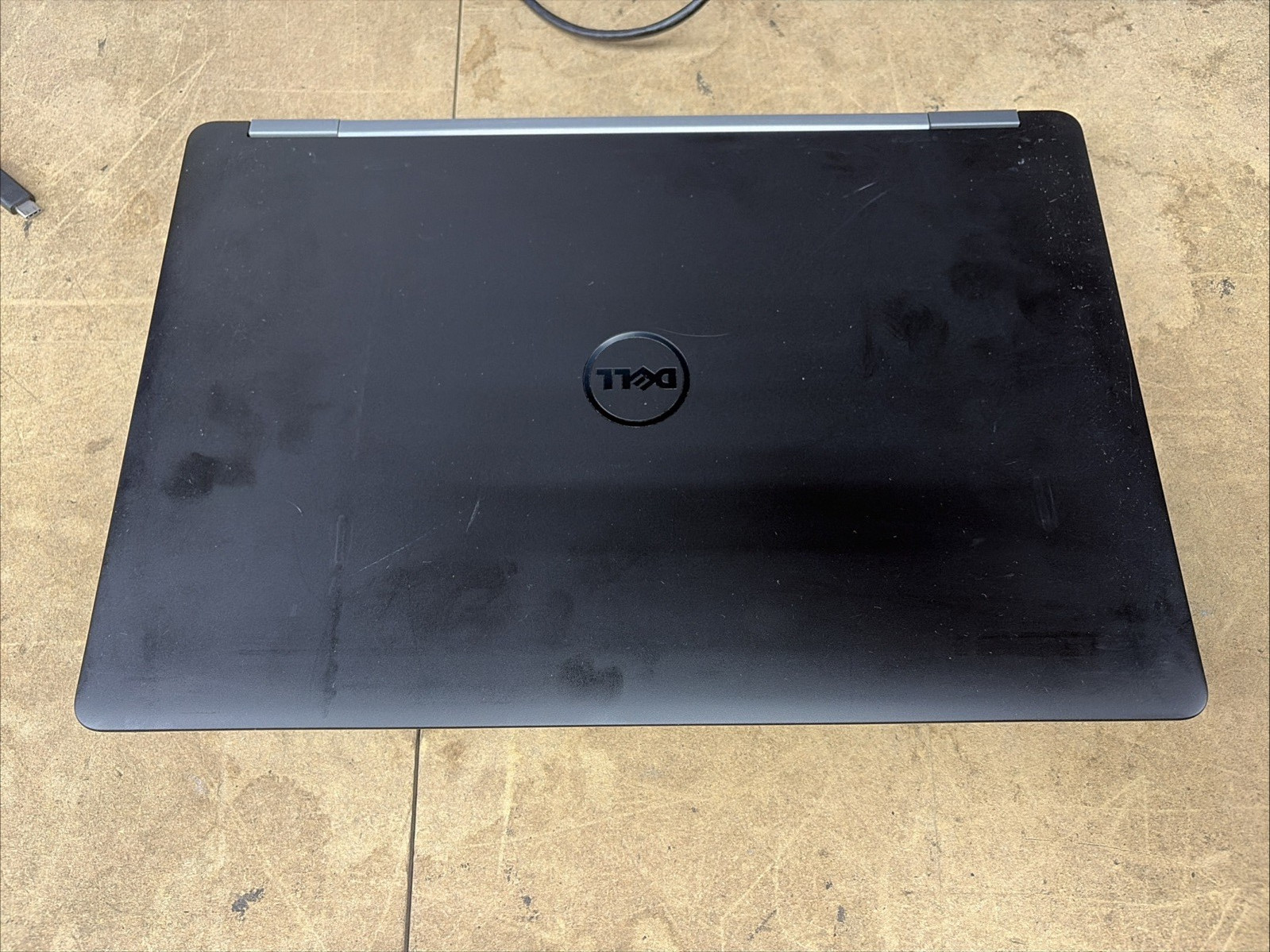 Dell Precision 3510 15.6″ FHD E3-1505M V5 8GB RAM No OS/SSD