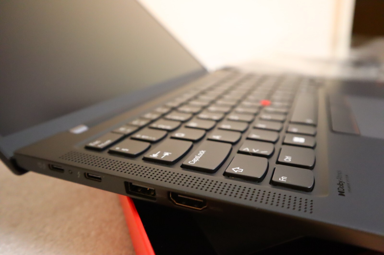 4TB SSD/32GB SWISS SWISS LENOVO THINKPAD X1 CARBON G9 TOUCH i7-1165G7 GAR