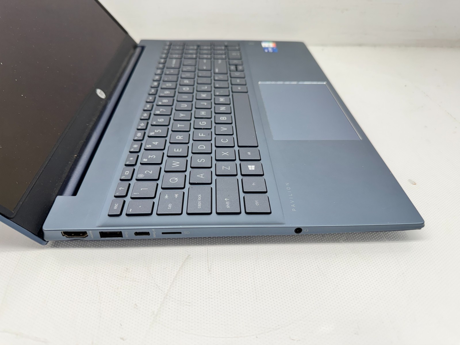 HP Pavilion 15-eg0073cl i7-1165G7@2.8GHz 16G 256 SSD Windows 11 *READ*