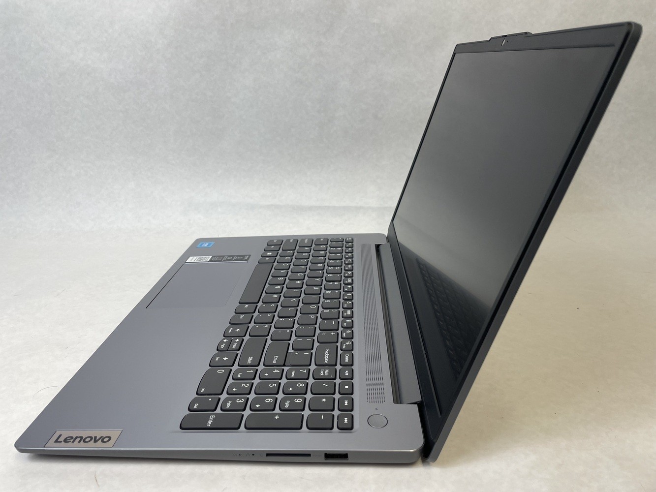 Lenovo Ideapad Slim 3 15IAN8 15.6″ 4GB RAM 128GB HDD Intel N100