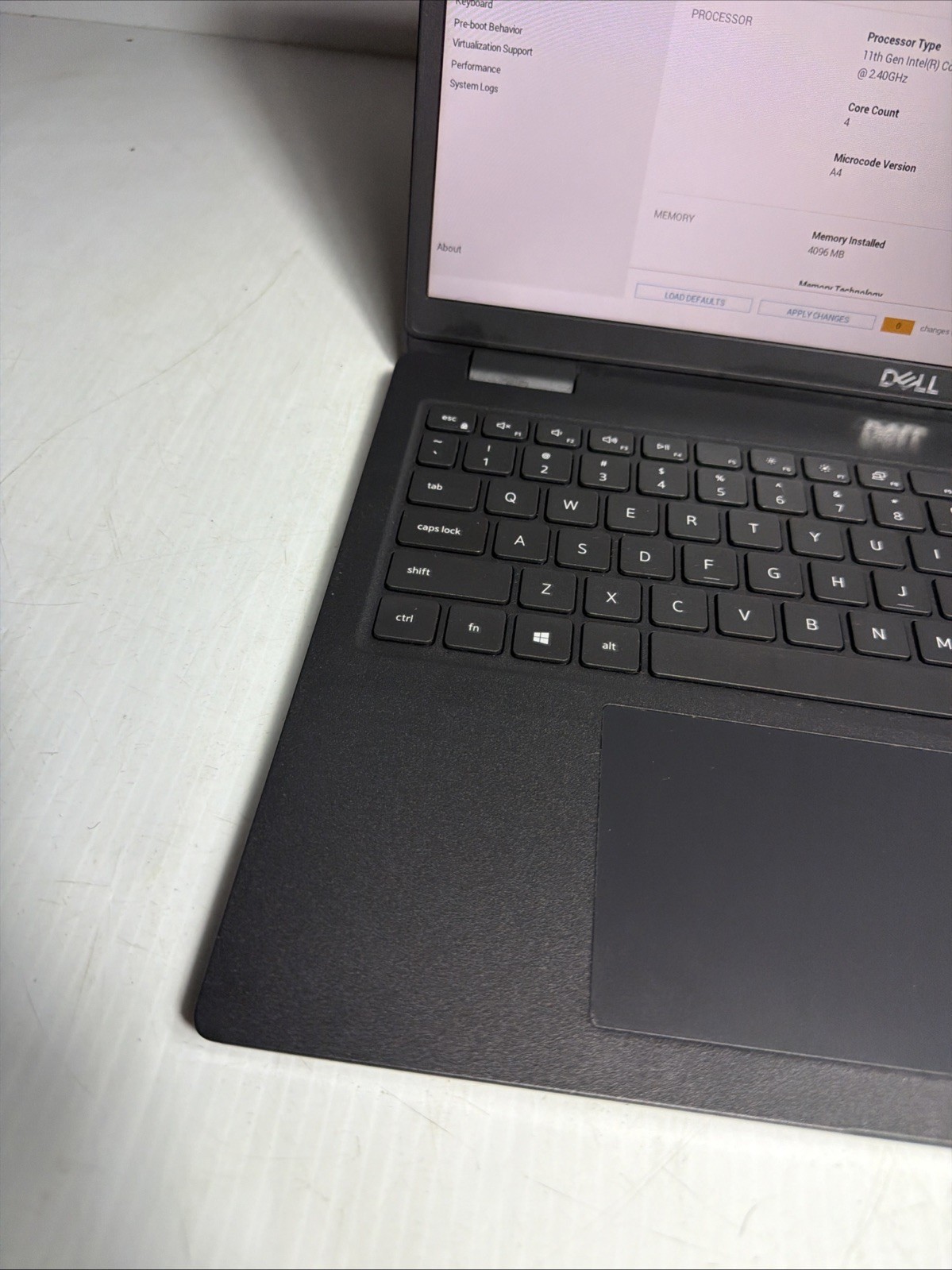 Dell Latitude 3520 15″ Laptop i5-1135G7 4gb Ram No Drives Boots Bios No P/S