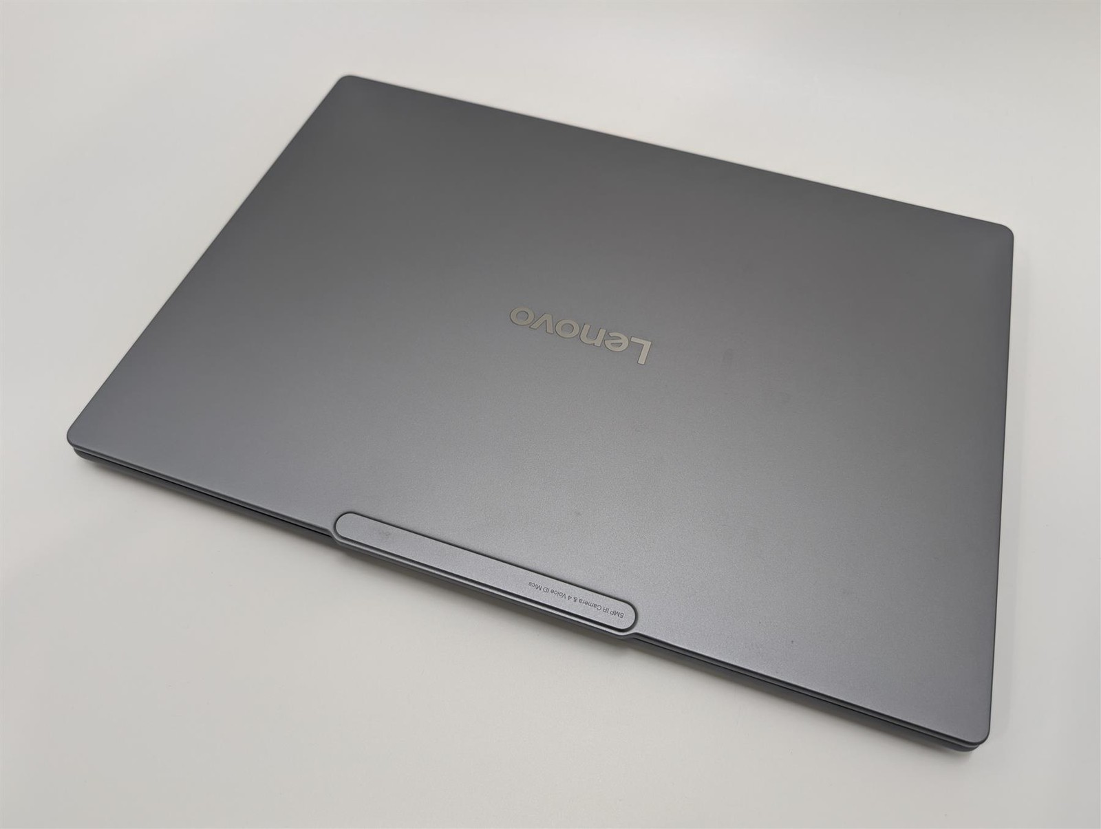 Lenovo Slim 7 14″ Core Ultra 7 258V 32GB 1TB SSD Arc 14 Luna Grey Used-Very Good