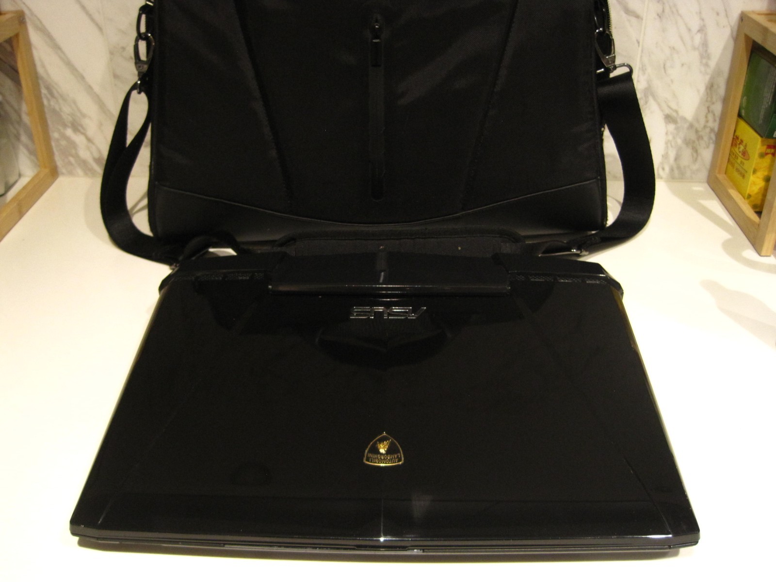 Asus Automobili Lamborghini VX7 – Full Set – Mint Condition – gaming laptop