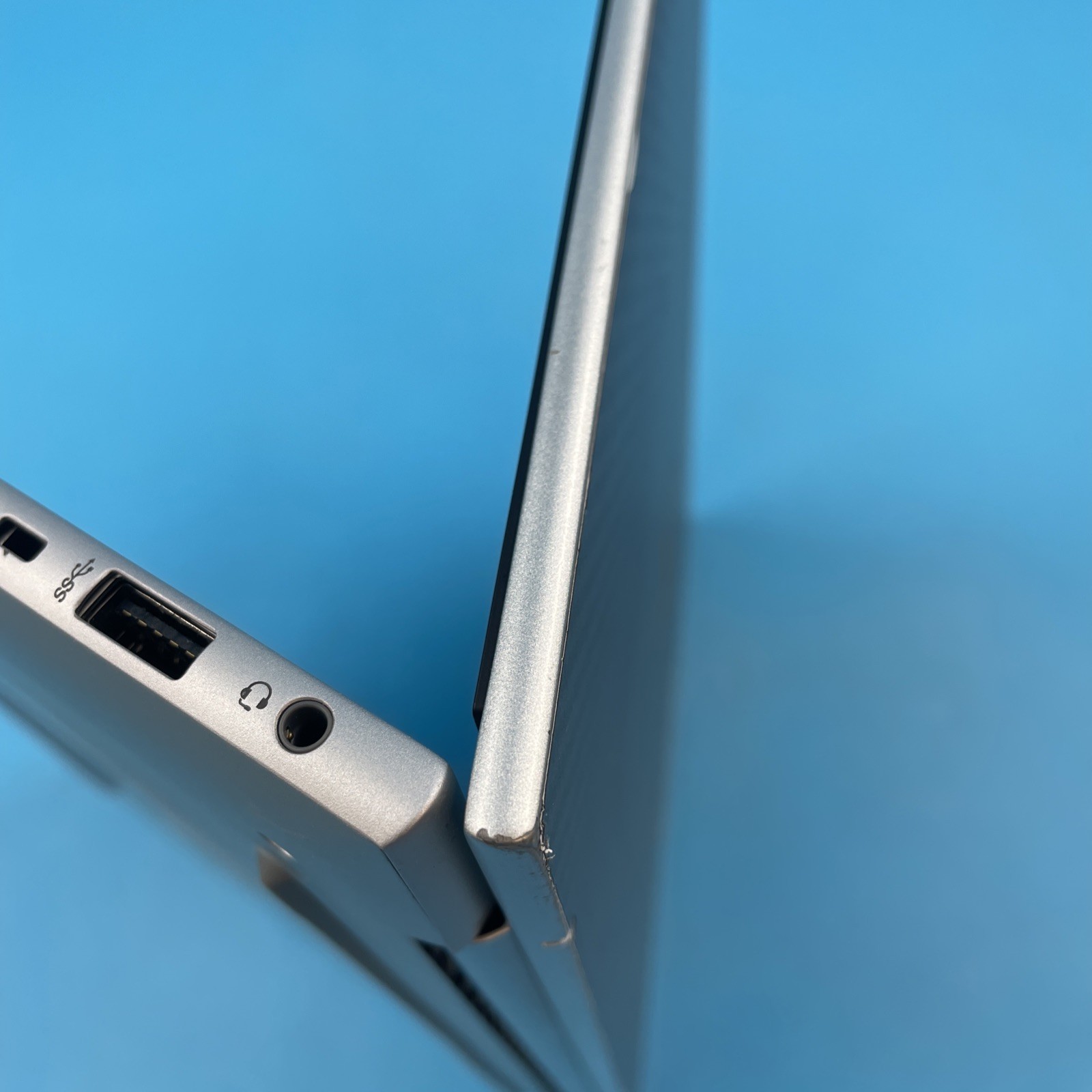 HP EliteBook 840 G10 | i5-1345U | 16GB RAM | 256GB SSD | WIN 11 PRO | 77% BATT