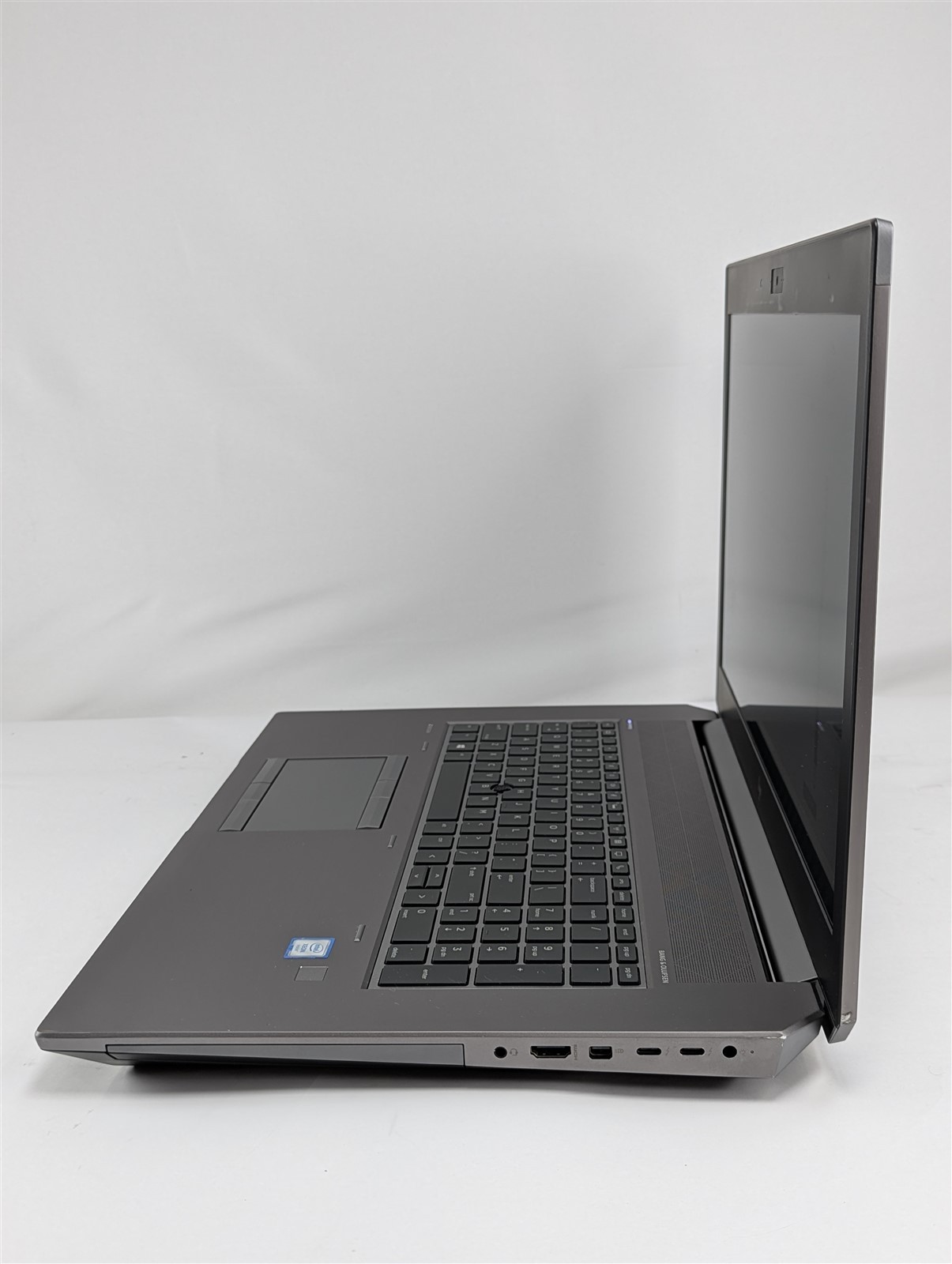 HP ZBook 17 G5 2018 17.3” Xeon E-2176M 2.7GHz 32GB RAM 512GB SSD Quadro P4200