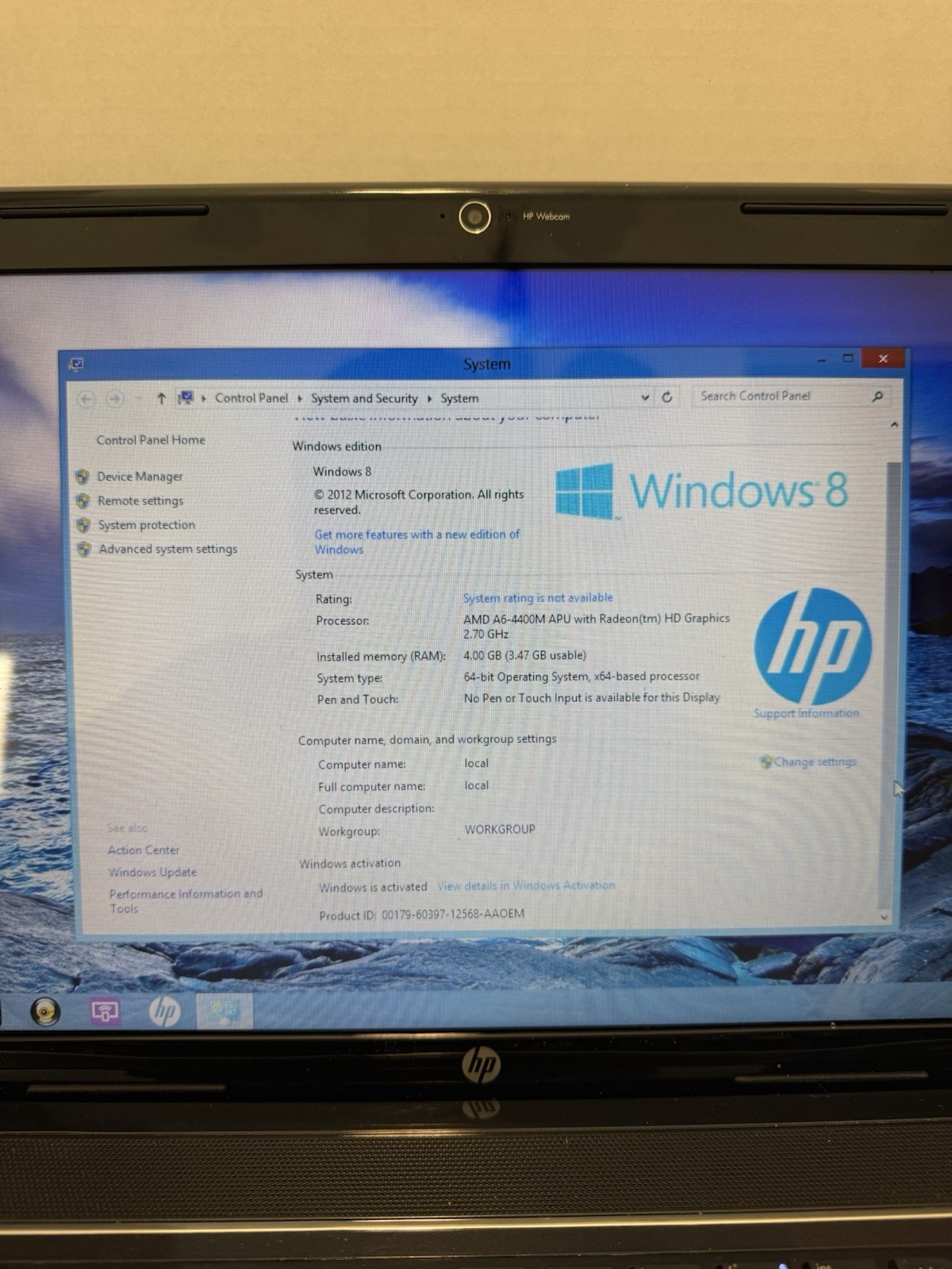 HP 2000-2d19wm 15.6in. (320GB, AMD E Series Dual-Core, 1.3GHz, 4GB) + Charger