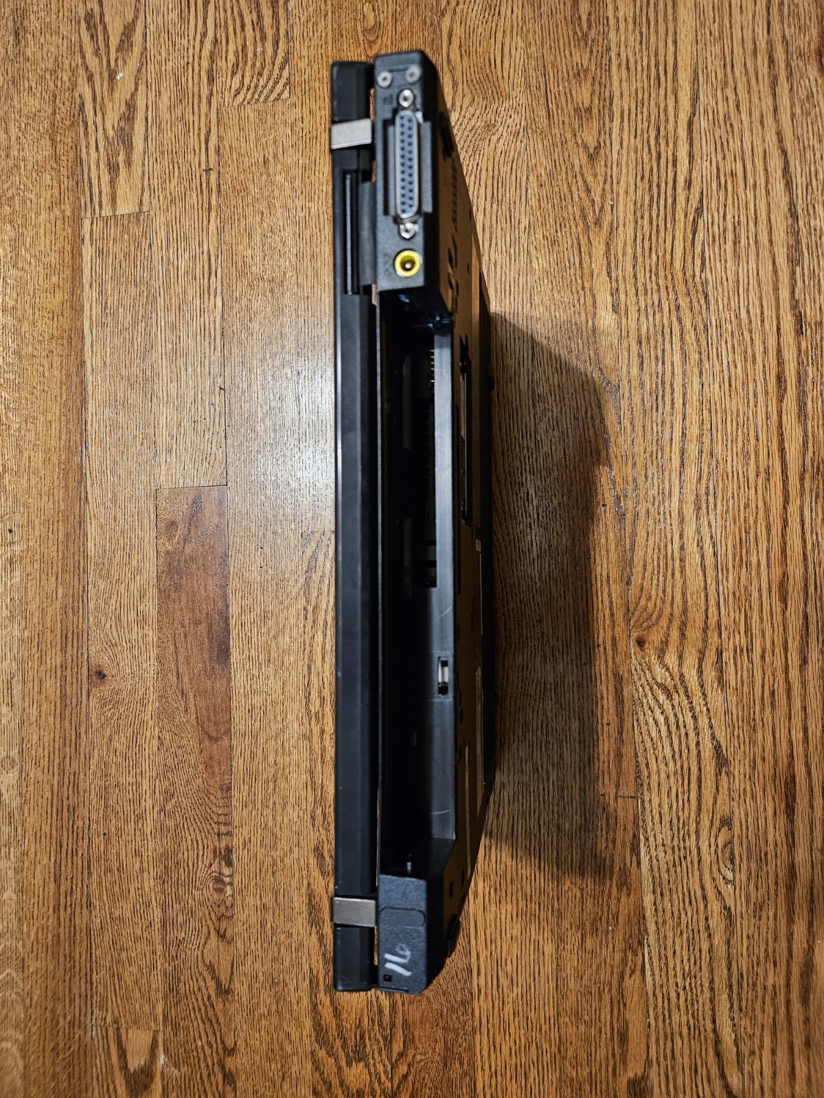 Lot of 2 Old IBM ThinkPad R52 and T41 For Parts/ Repair AS-IS
