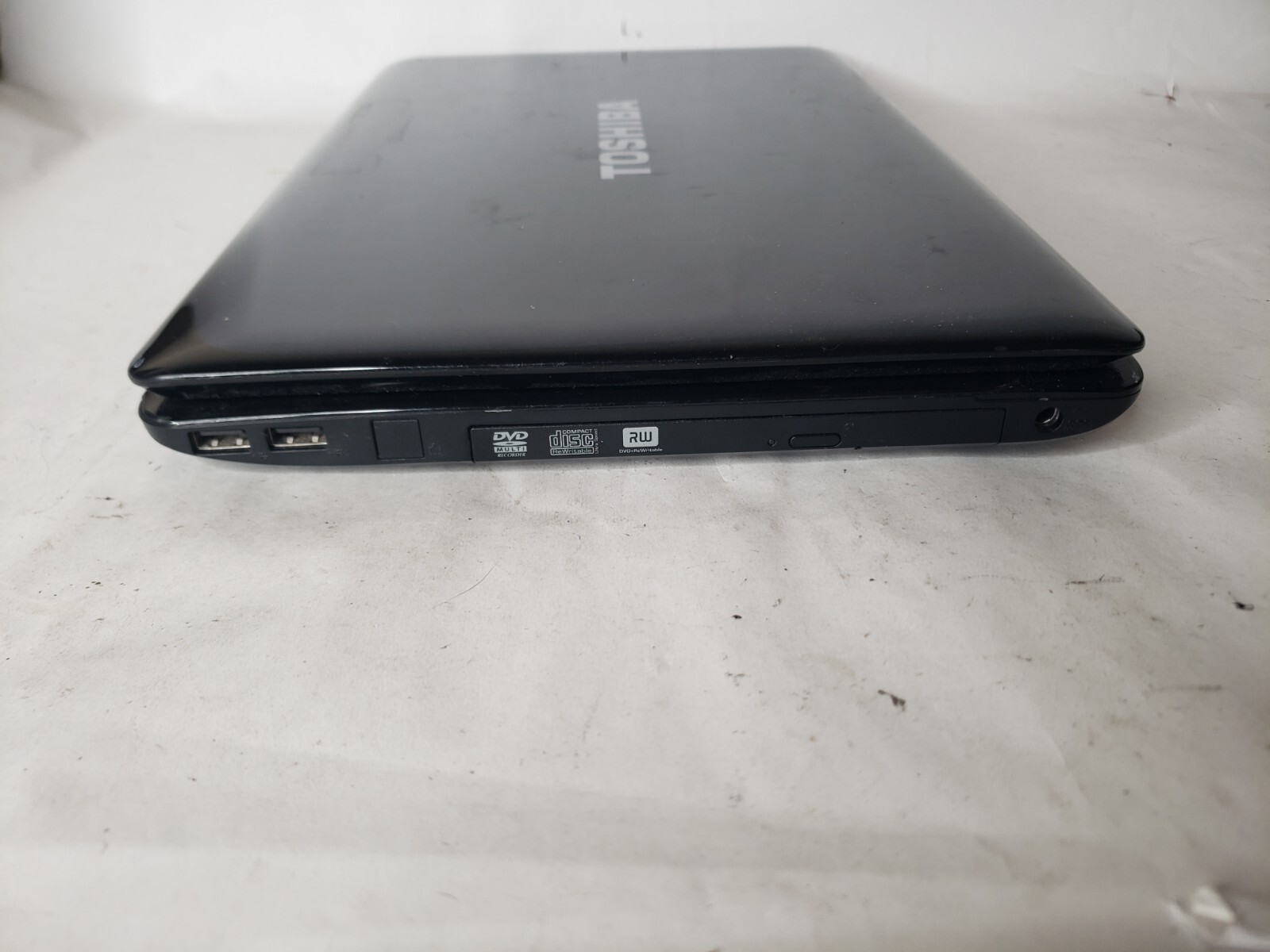 Toshiba Satellite L655D-S5094 Laptop For Parts No HDD/Charger