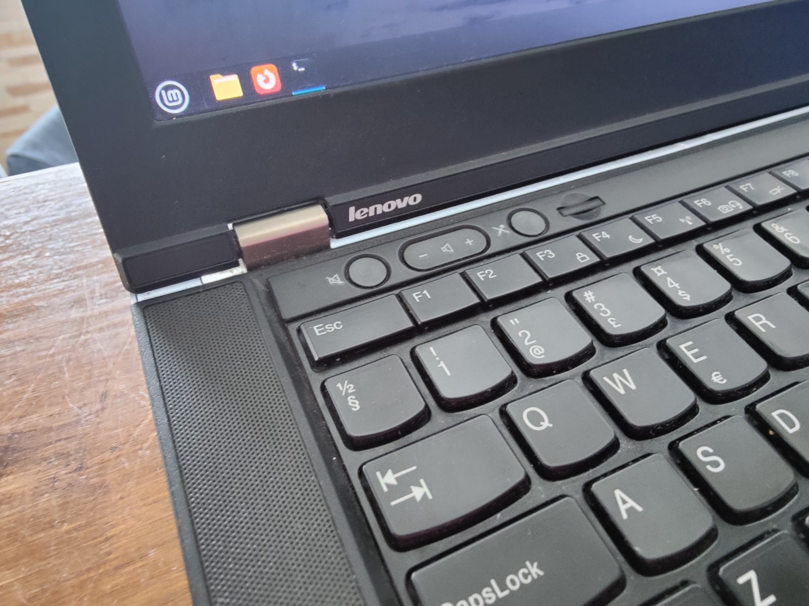Lenovo Thinkpad T430s Laptop – 128gb SSD, 8gb RAM, Linux