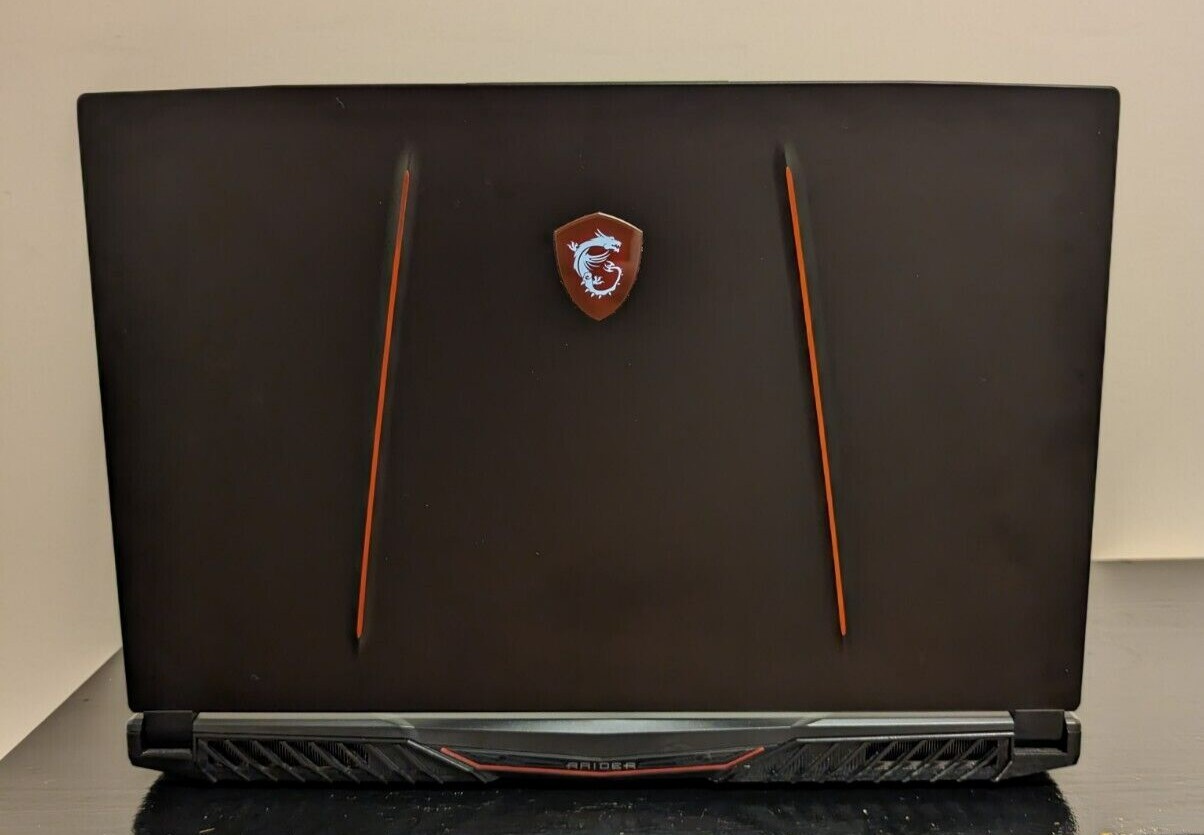 MSI GE75 Raider 9SE 17.3 inch (512 SSD 1TB HDD, Intel Core i7 9750H, 2.6GHz)