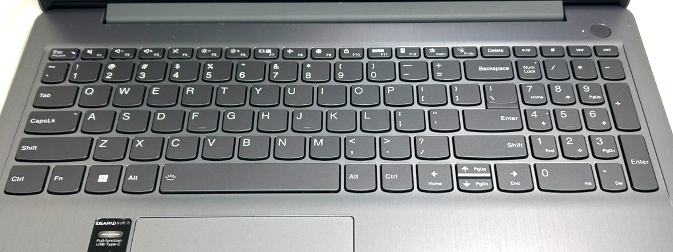 15.6″ Lenovo IdeaPad 3 Intel Core i7 1.7GHz 16GB RAM 512GB SSD !READ! LPT-410