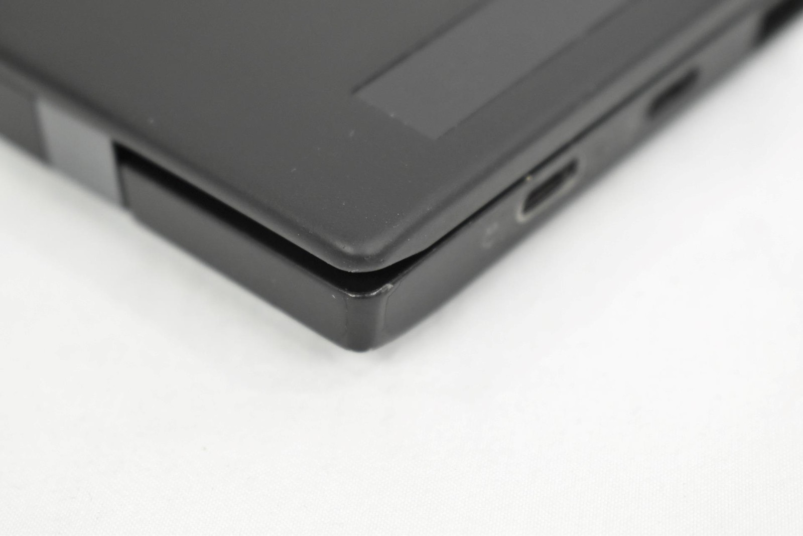 Lenovo ThinkPad X1 Carbon Gen 9 Touch i7-1185G7 3.0GHz 16GB 512GB SSD No OS *See