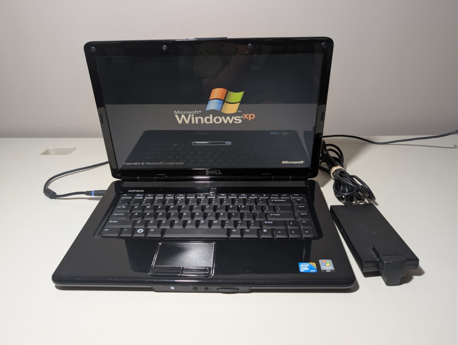 15″ Dell Inspiron 1545 | C2D T6400 4GB RAM 500GB HD | Win XP Pro 32-Bit DVD+RW