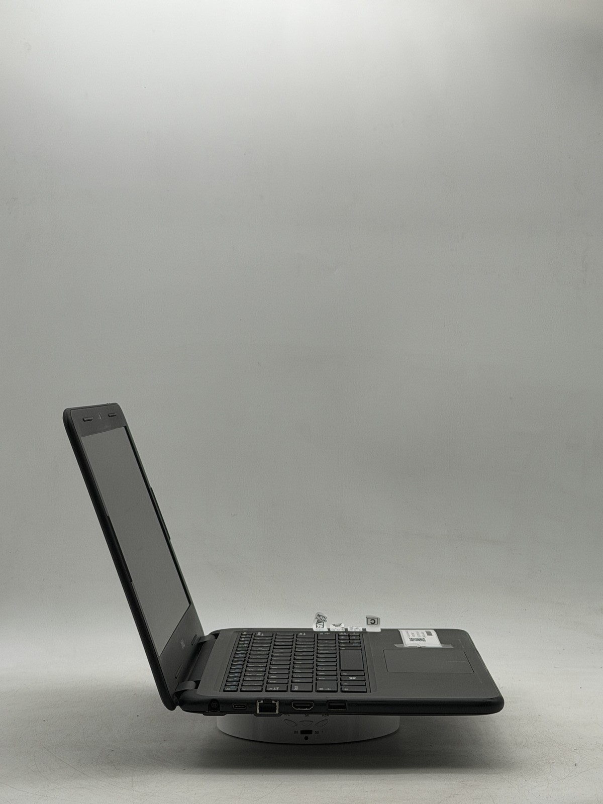 Dell Latitude 3310 13.3in i5-8265U 8GB 128GB NO OS – (READ)