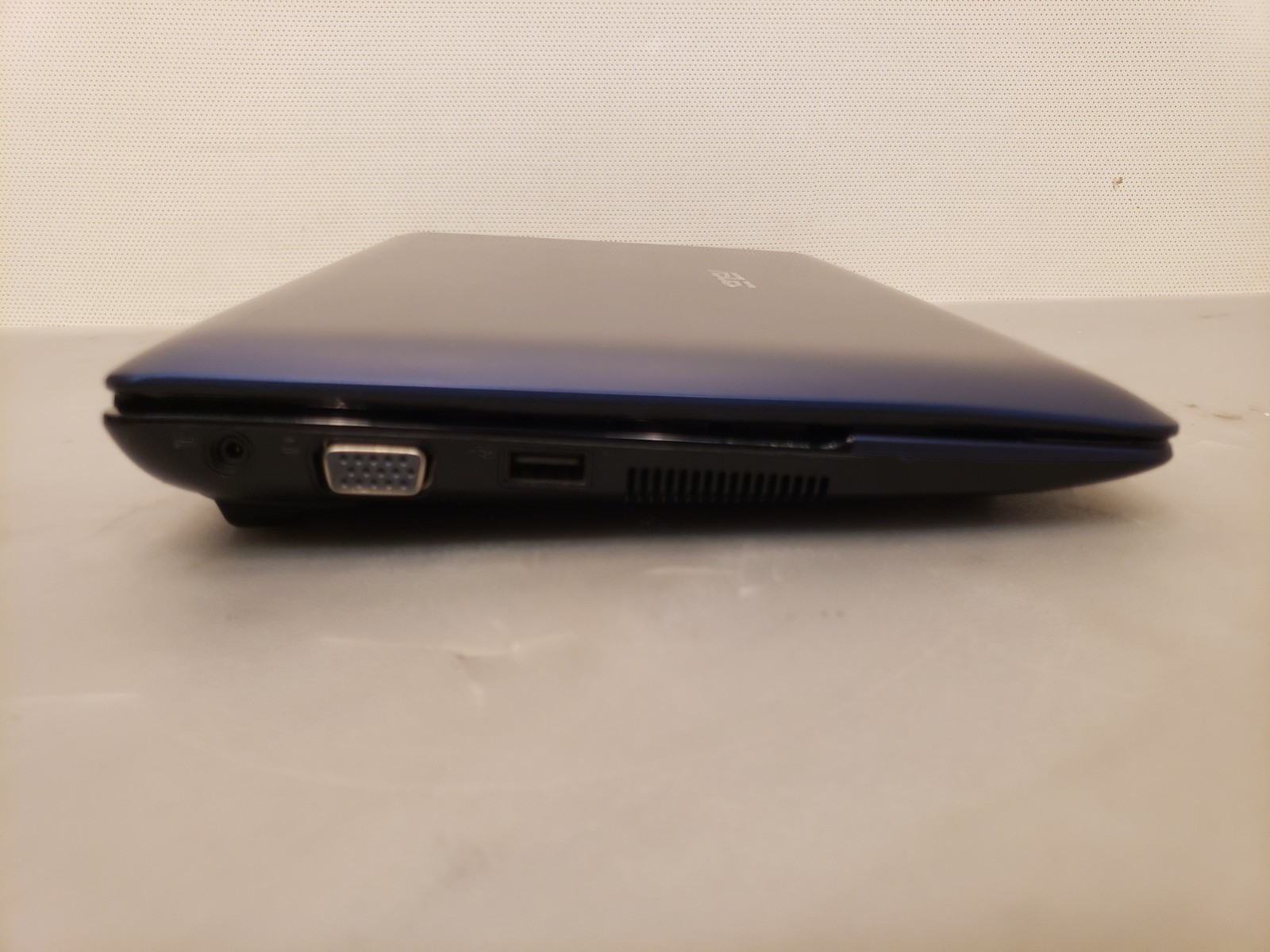ASUS Eee PC 1015PEM • Intel N550 1.5GHz Atom • 2GB • 240GB SSD • Mint • Win7