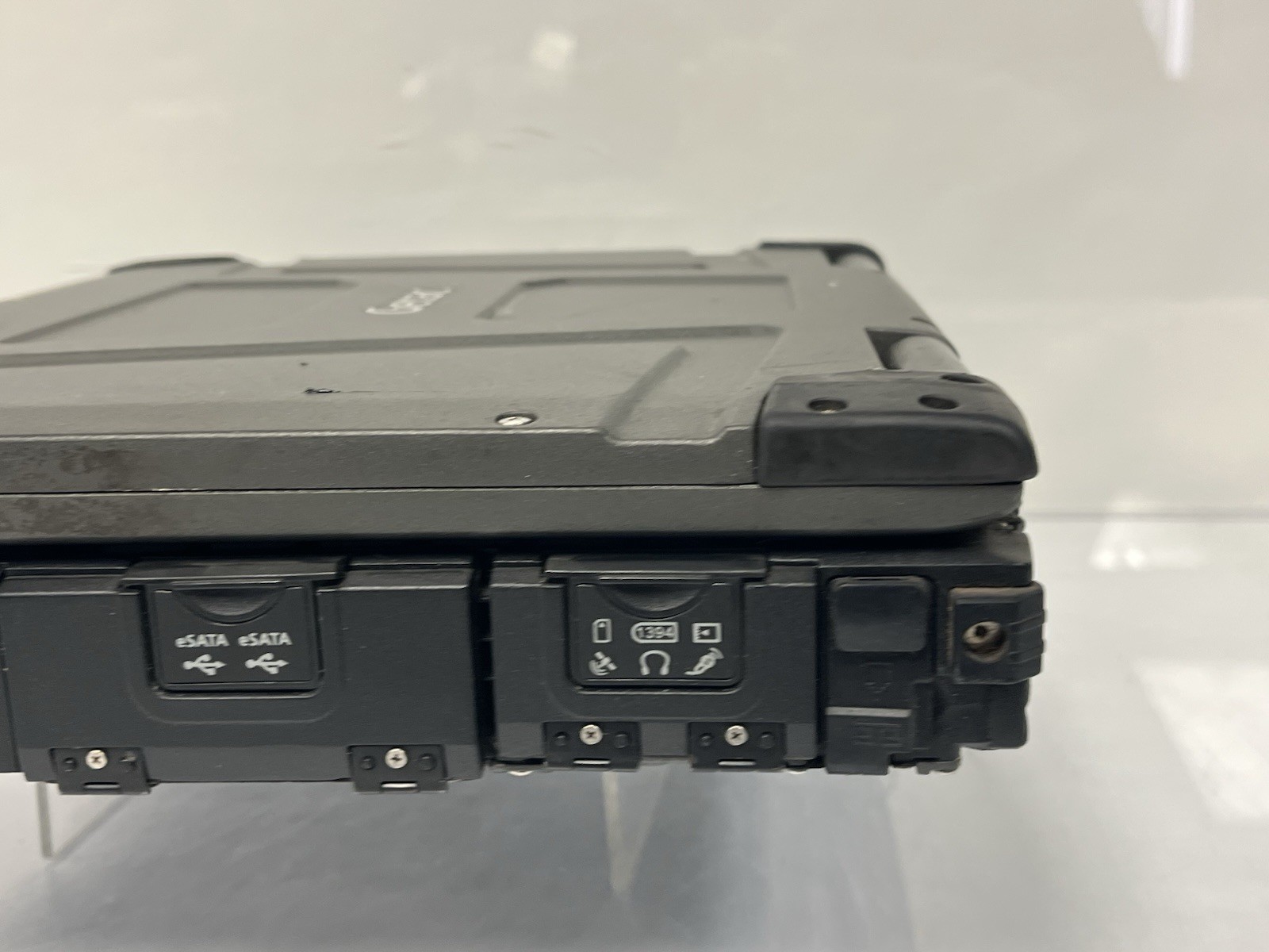 Getac B300 G5 Rugged Touch 13.3″ i5-4300M 2.60GHz 4GB Ram 128GB SSD 14869 Hours