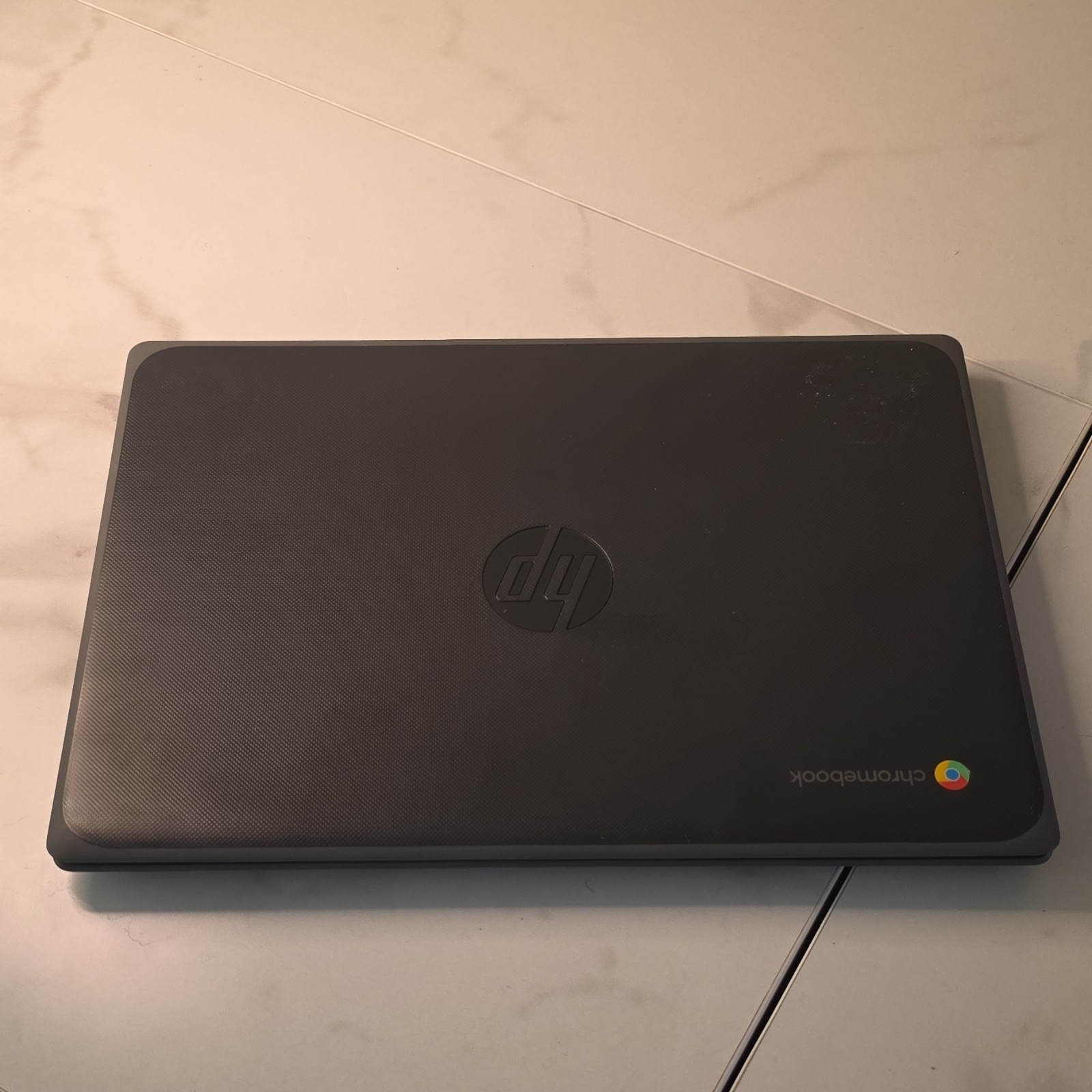 ​HP Chromebook 11A G8 EE – GOOD Condition-Includes Gumdrop Case-FOR PARTS/LOCKED