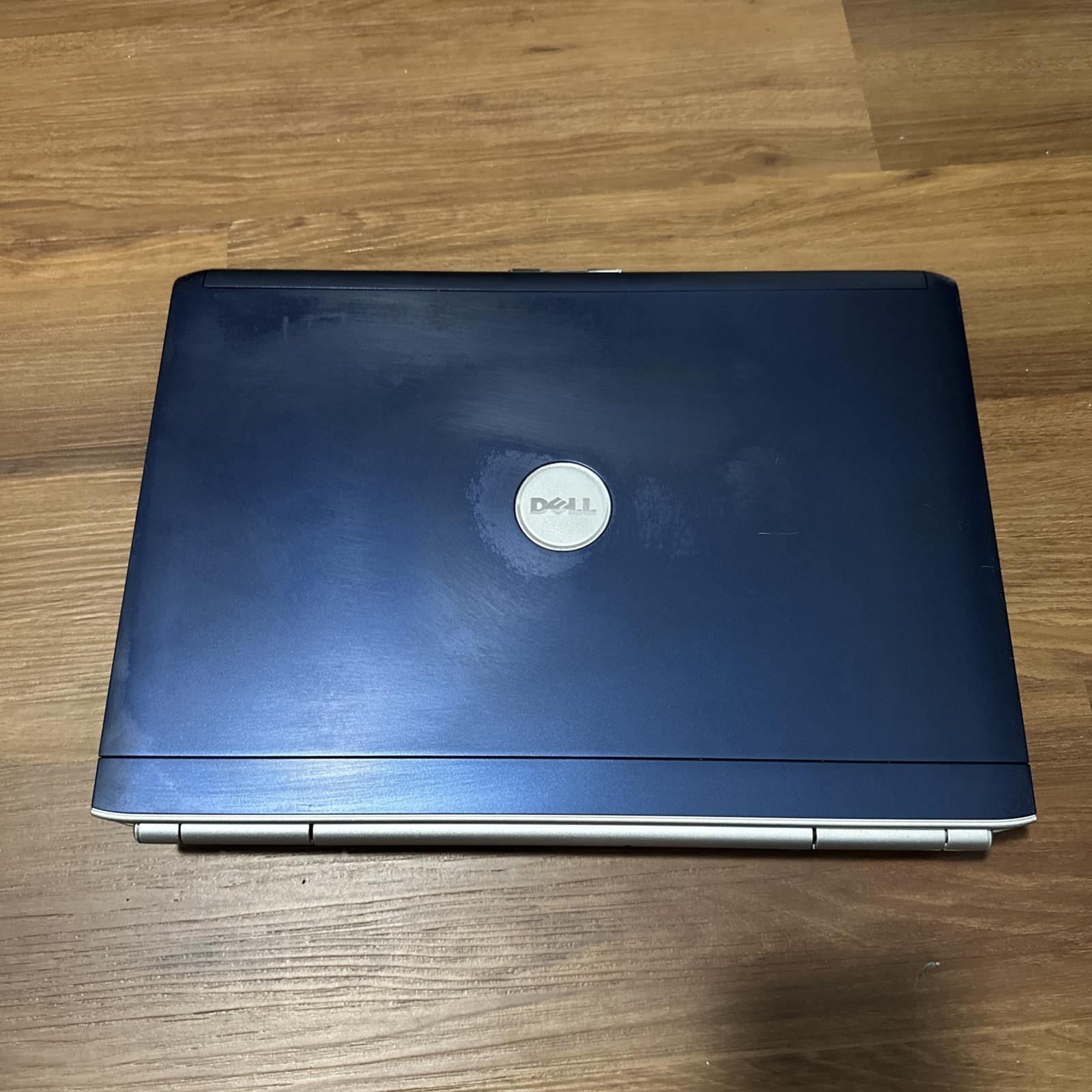 Dell Inspiron 1720 Intel Pentium 1.6GHz 1GB 120GB HDD Windows XP with charger