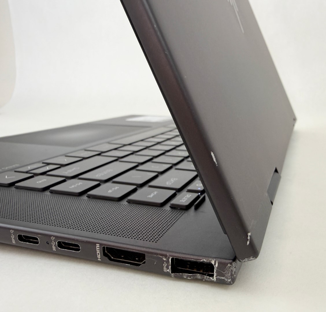 HP Envy x360 15-FH0013DX 15.6″ FHD Touch Ryzen 5 7530U 8GB 256GB W11H 2in1 -Dent