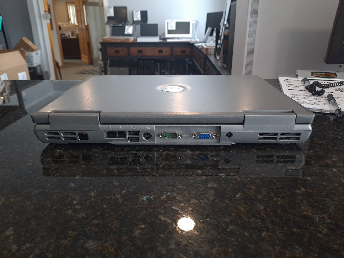 Dell Latitude D810 15″ Laptop Intel Pentium -BOOTS TO BIOS