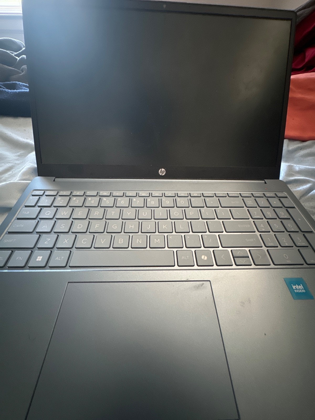 HP 15-FD0083WM 15.6″ (128GB SSD Intel Pentium N200 1.1GHz 4GB RAM) Laptop – Red