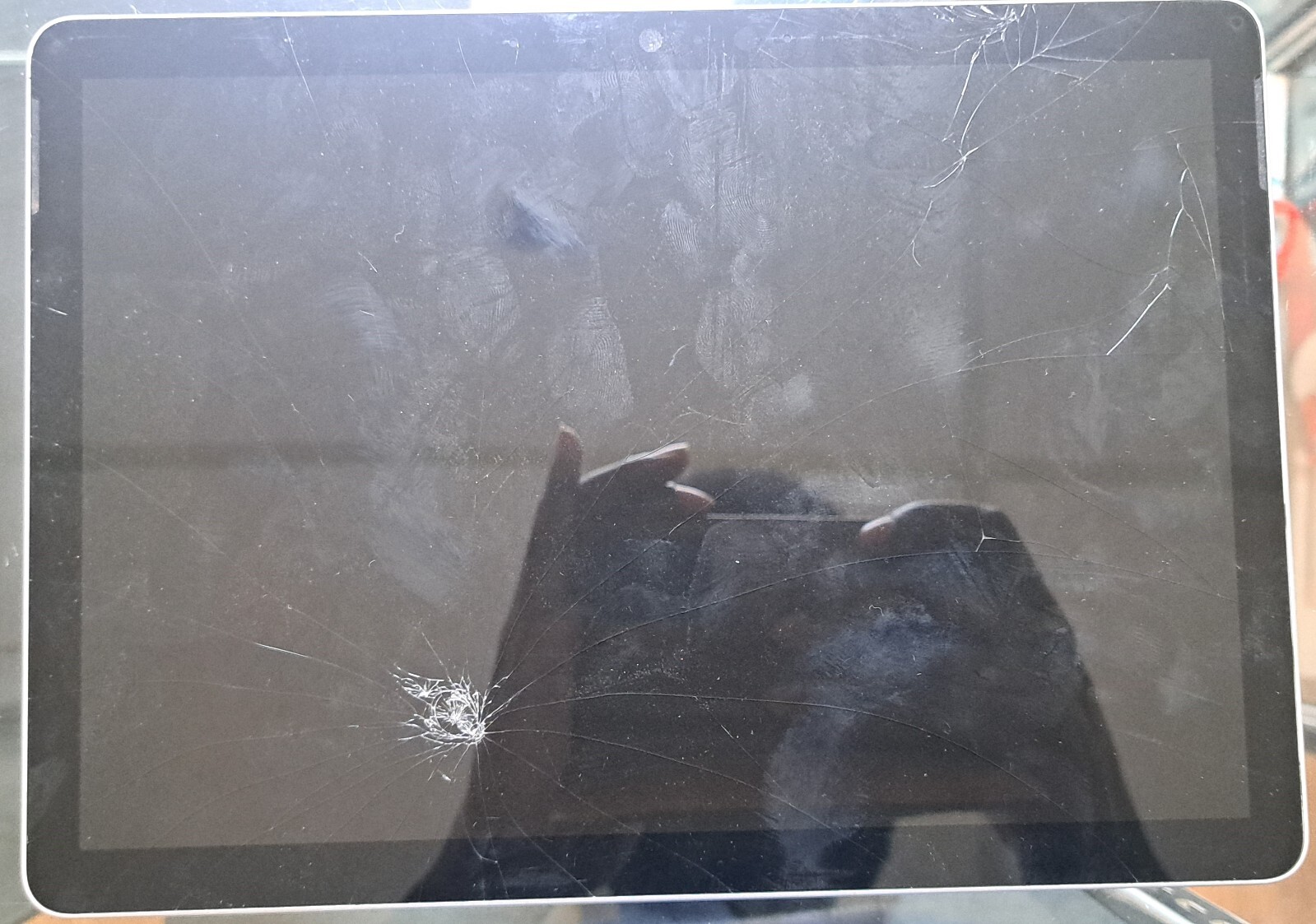 G5 – Surface Go 2 – 64GB 4425Y 4GB M1824 for parts/repairs s/n:041439704751