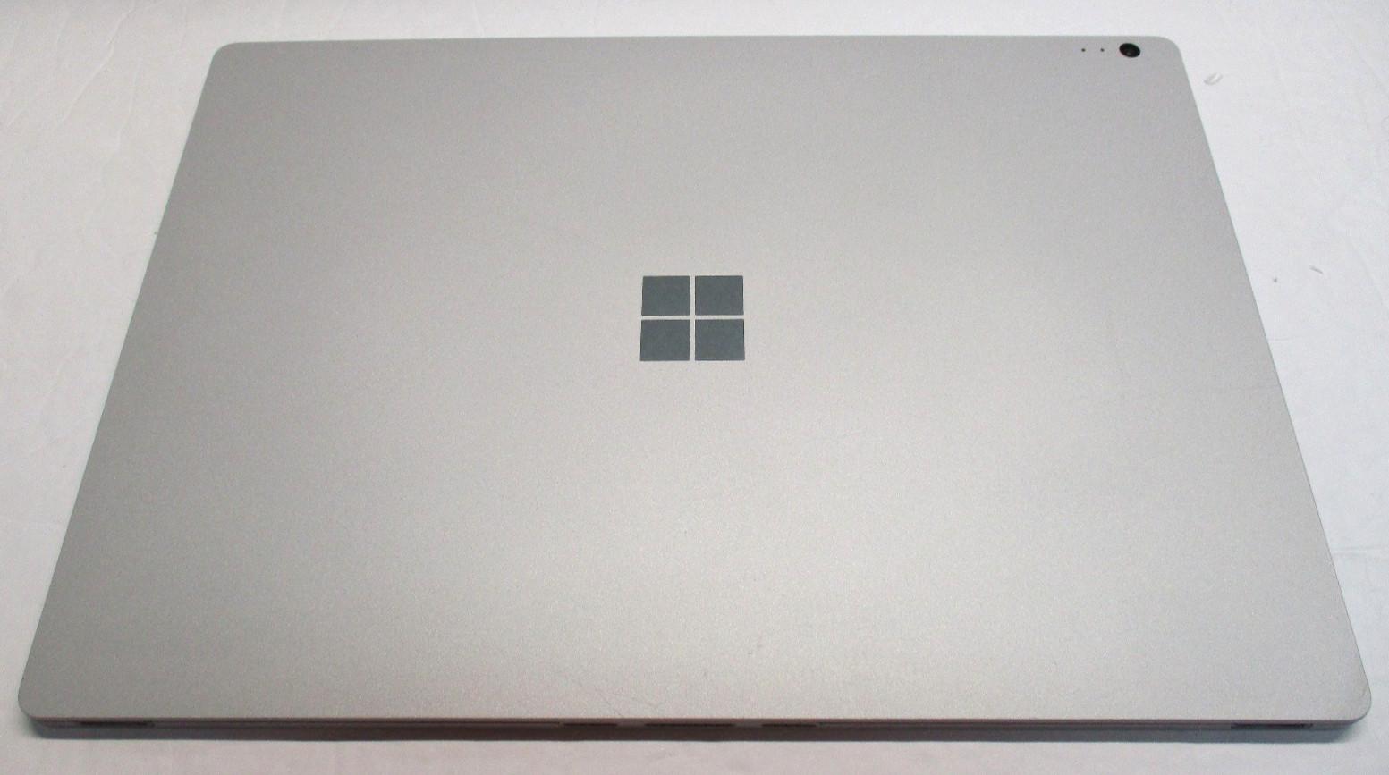 Microsoft Surface Book 1/ 13.5″ TOUCH i7-6600U 2.6GHz 8GB 256GB SSD/TABLET ONLY