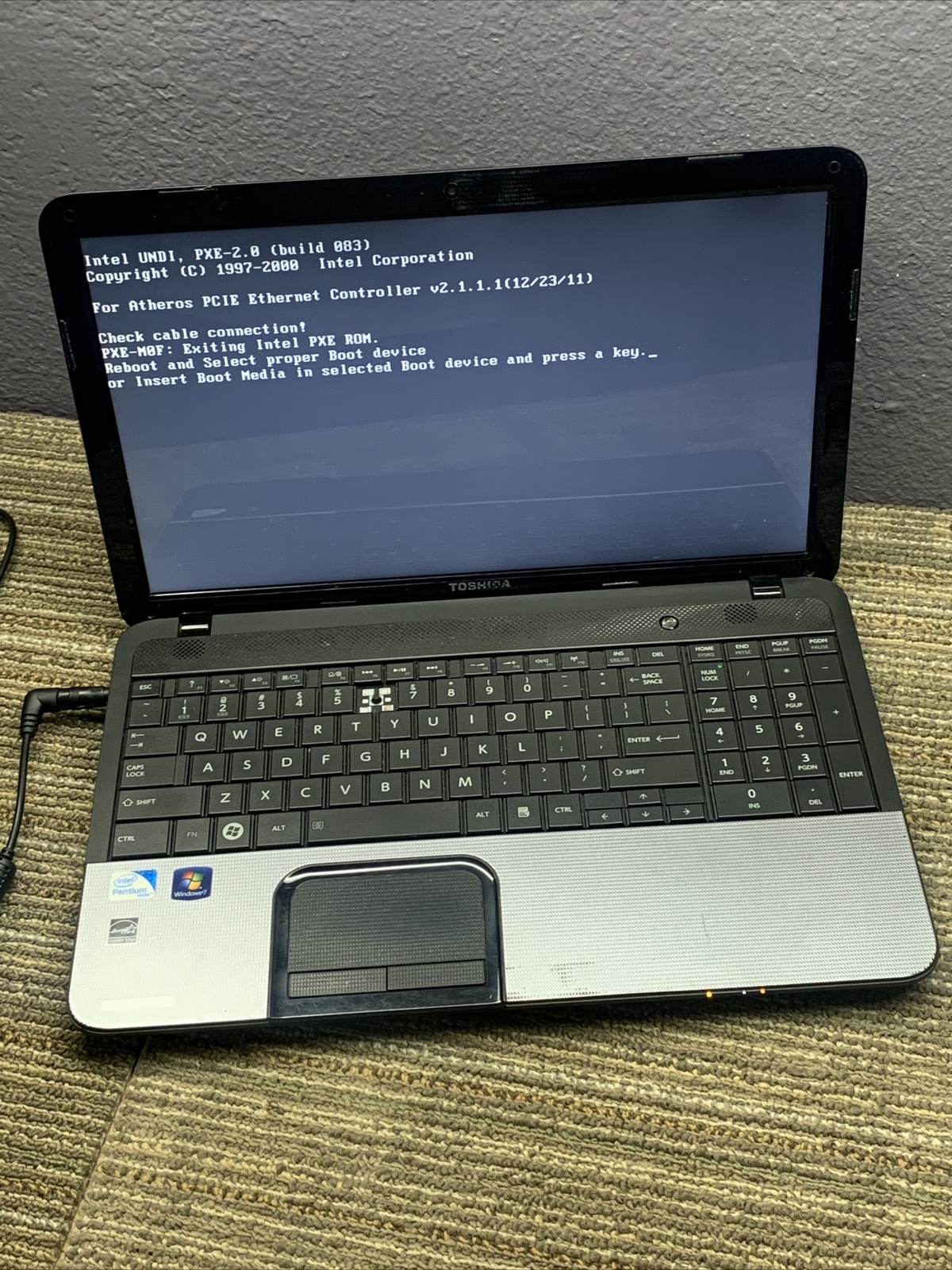 Acer Aspire 5733-6424 Laptop ASIS Intel Pentium I3 Processor 505