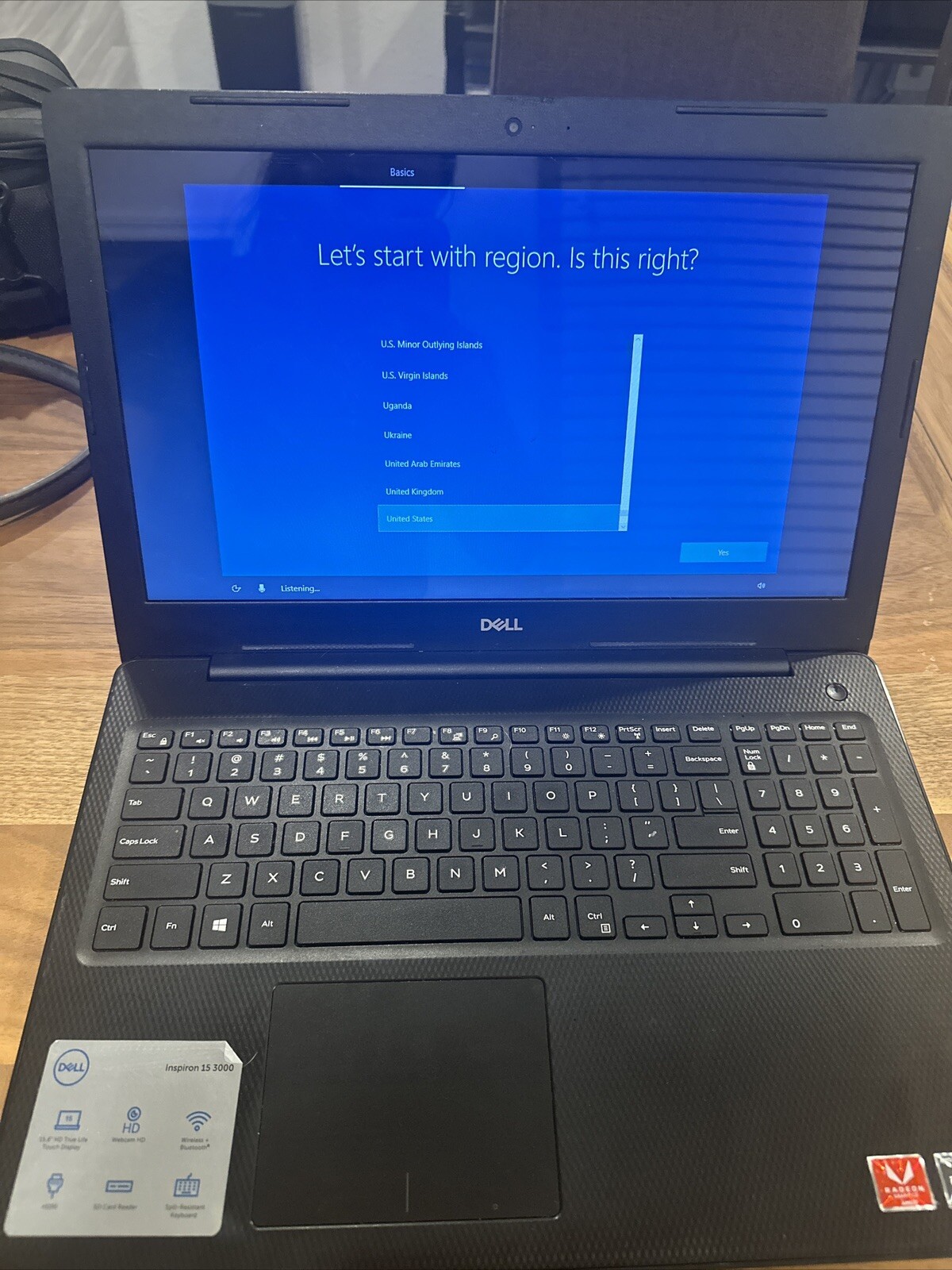 Dell Inspiron 15 3585 Laptop 15.6″ AMD Ryzen 5 2500U 2Ghz 256GB SSD 8GB Ram W10H