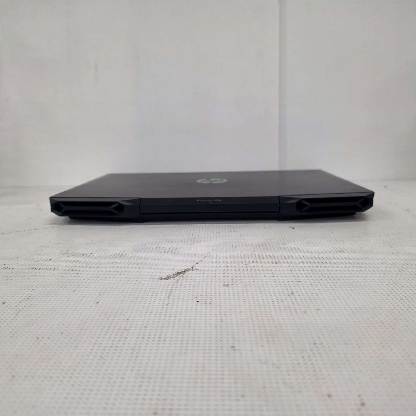 HP Pavilion Gaming Laptop 15-dk0056wm GTX 1650 (needs new battery & charger)