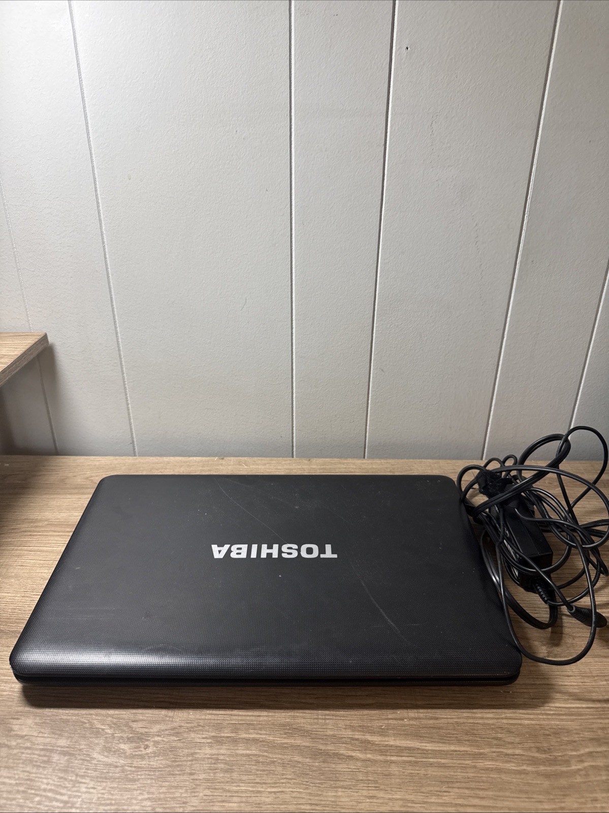 Toshiba Satellite C655D-S5200 15.6″ AMD C-50 1.00 GHz 6GB RAM 500GB HDD E5
