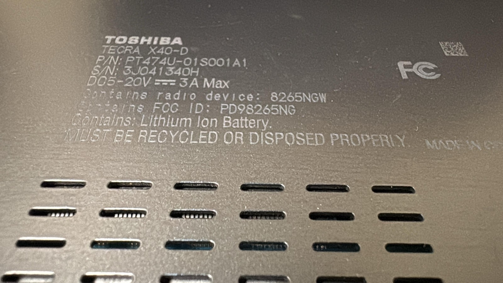 Toshiba Tecra X40-D 14″ Touch i7-7600U 8GB 256GB NVMe Win 10