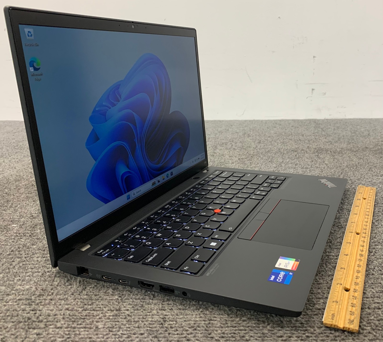 Lenovo ThinkPad T14 Gen 3 14″ Laptop i7-1260P 8GB RAM 512GB NVMe