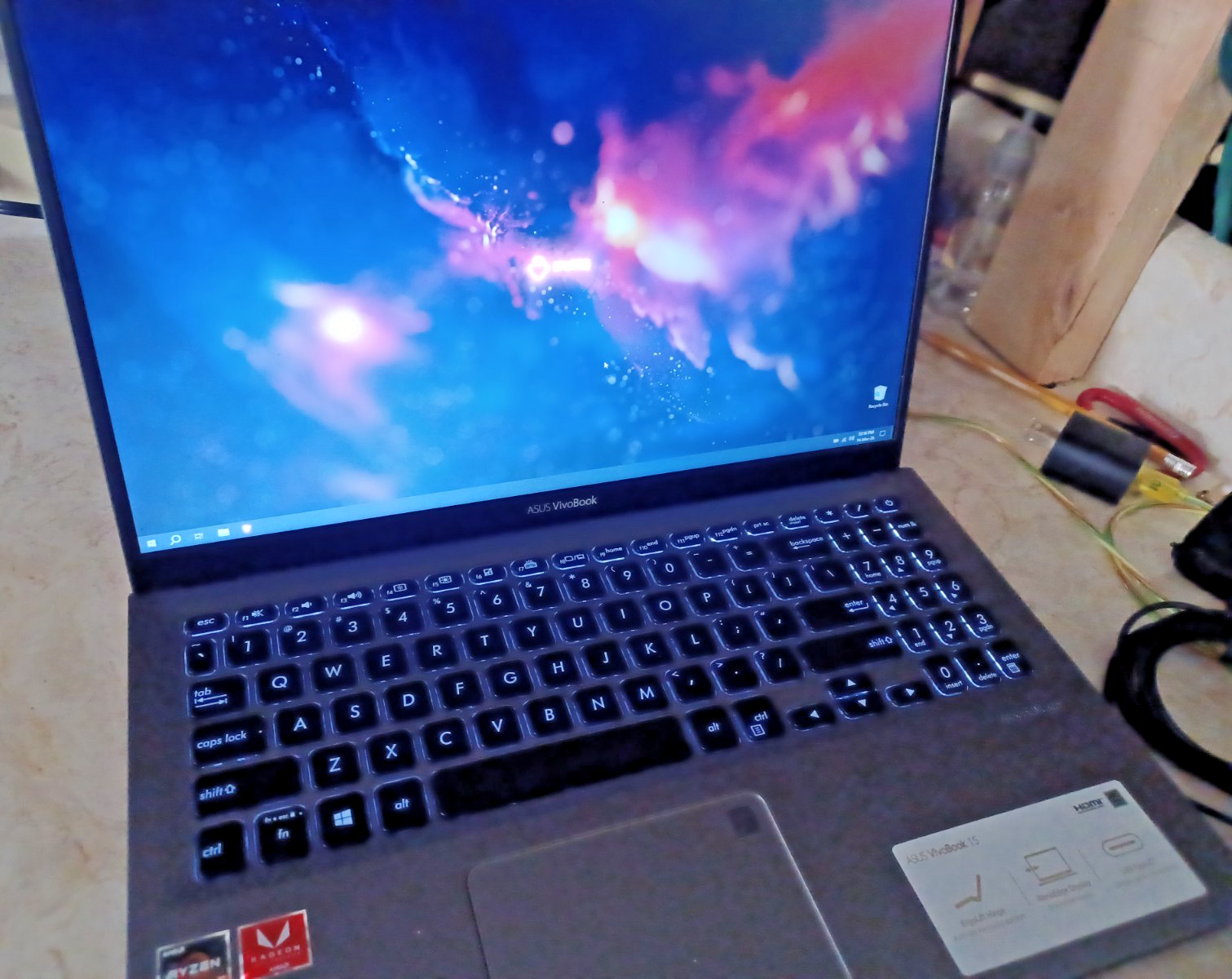 ASUS Vivobook 1G4 1.70 GHz 128GB SSD 8GB RAM Laptop (Silver)