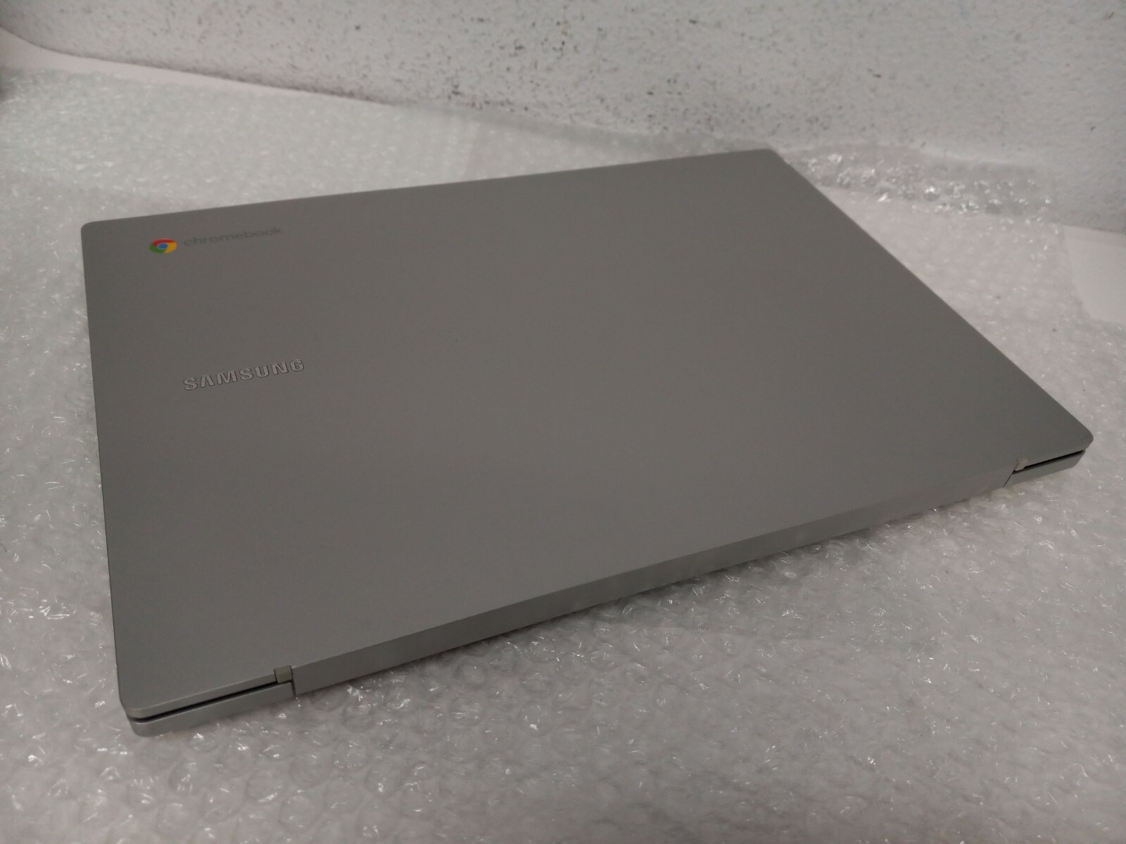 Samsung Galaxy Chromebook Go XE345XDA-LA1VZ 14″ Celeron N4500 4GB RAM 32GB SSD