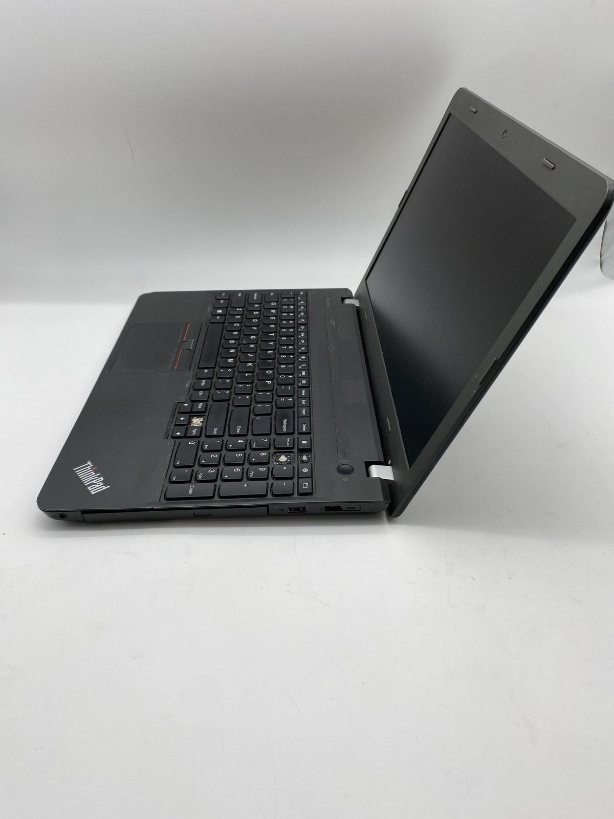Lenovo ThinkPad E550 Laptop Intel Core i3 5005U 2GHz 4GB RAM – No HDD