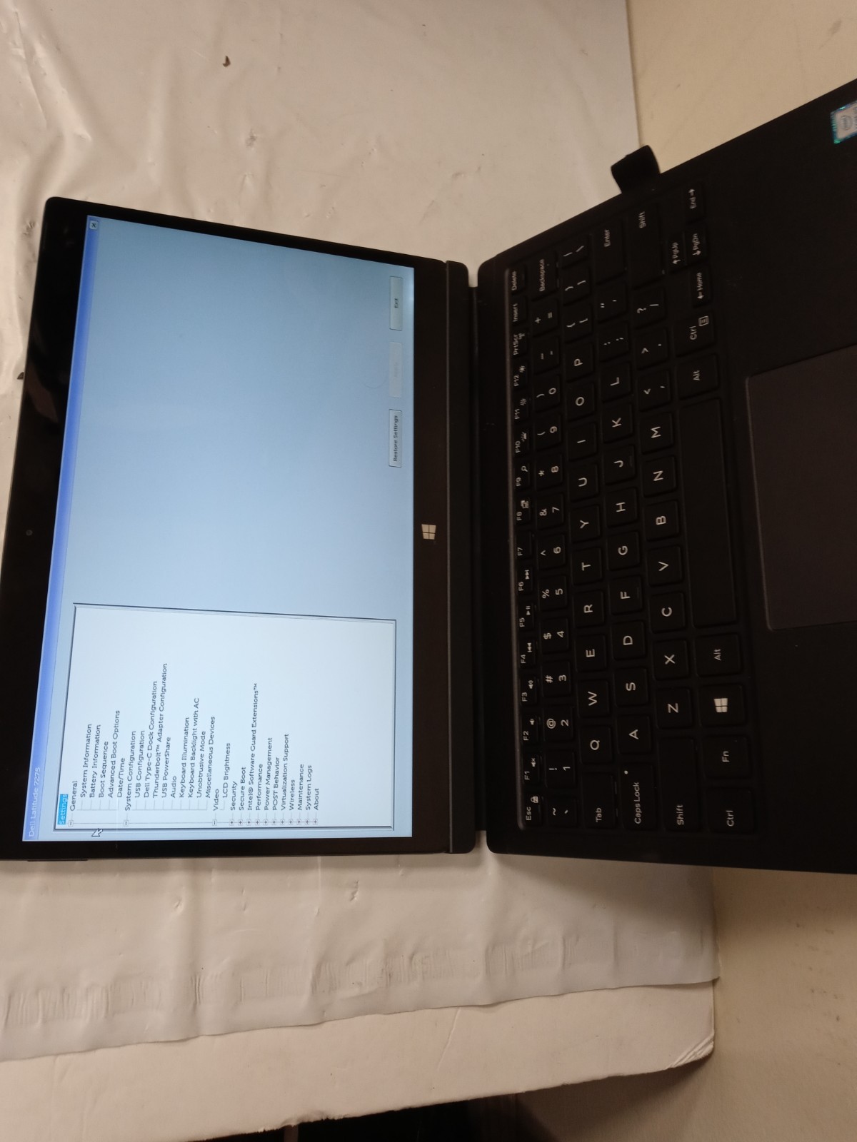 Dell Latitude 7275 – 12.5″ FHD, 1.10GHz m5-6Y57, 8GB RAM, 0GB SSD NO OS