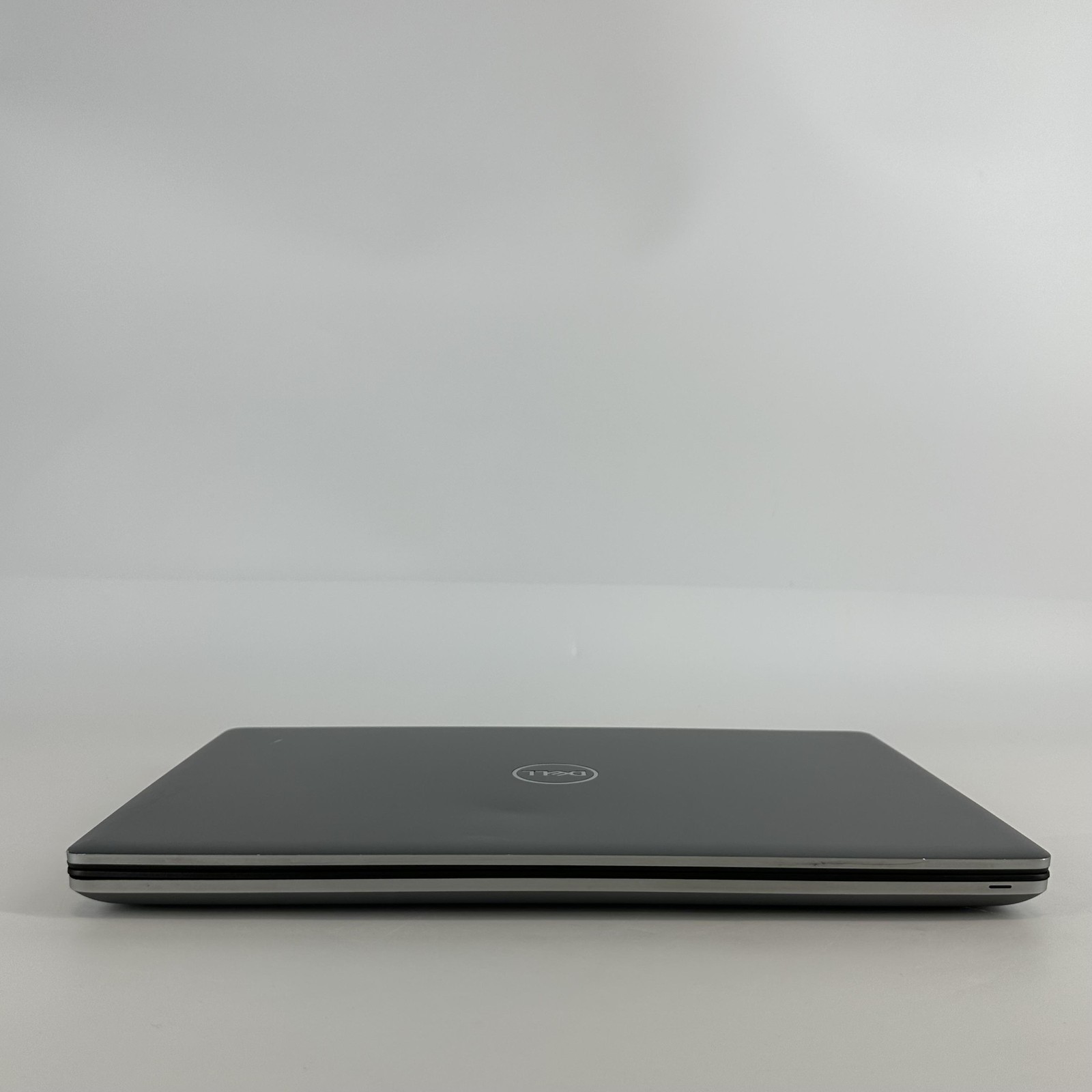 Dell Precision 7560 15.6 FHD i9-11950H 2.60GHz 32GB 1TB SSD RTX A2000 Good