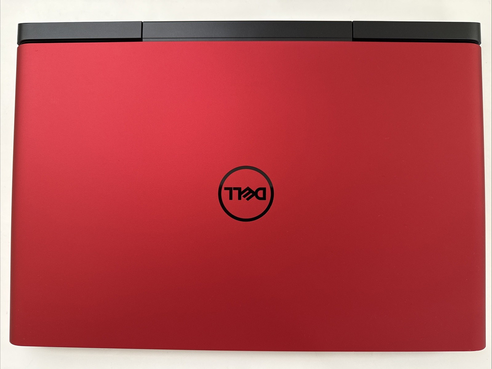 Dell 15.6″ FHD Intel Core i7 8GB 1TB + 128GB SSD NVIDIA GeForce GTX 1050 Ti Red