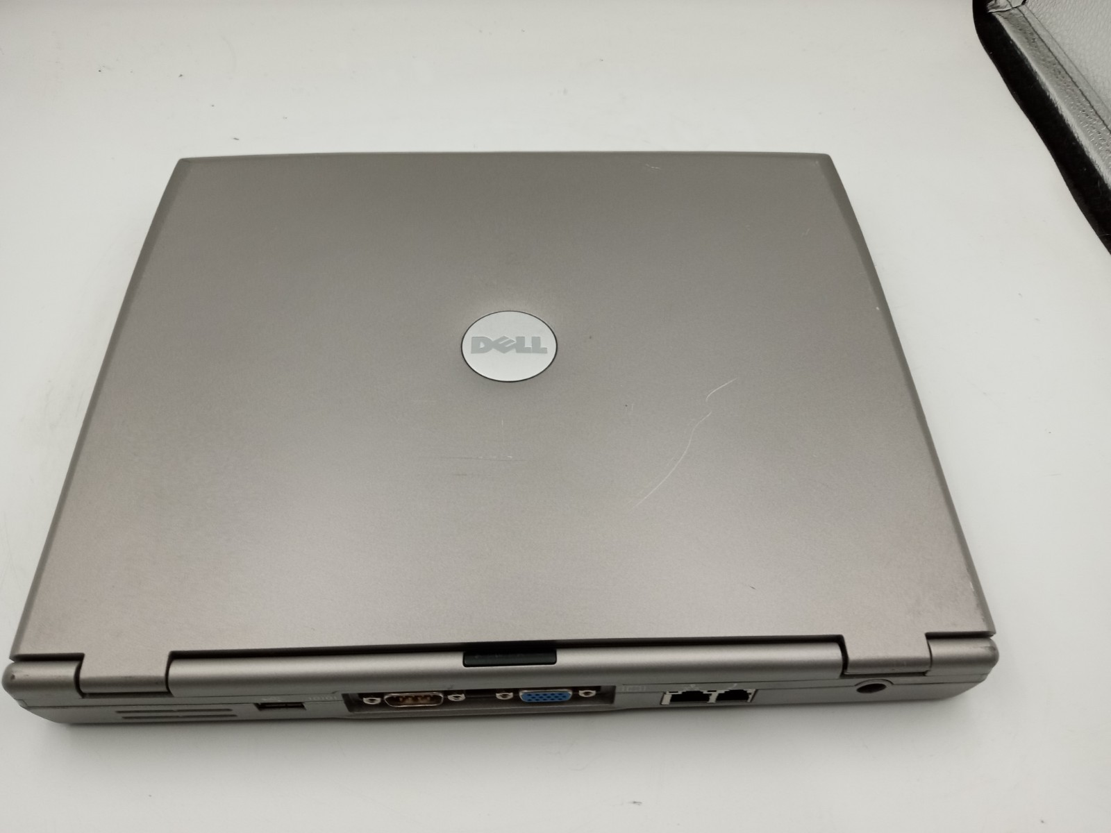 Dell Latitude D400 12.1″ Intel Pentium M 512MB RAM 60GB HDD WinXP – READ -RR