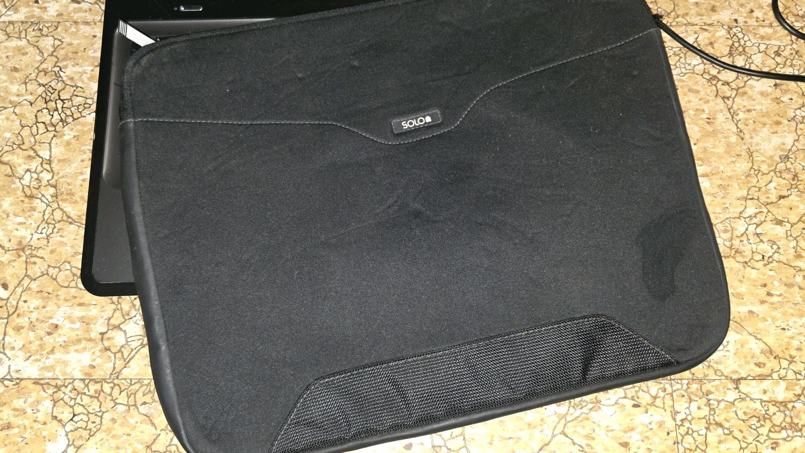 HP Pavilion g7-1316dx (500GB, AMD A4-3305M 1.90GHz, 4GB) 17″ Laptop Win10 w/Bag