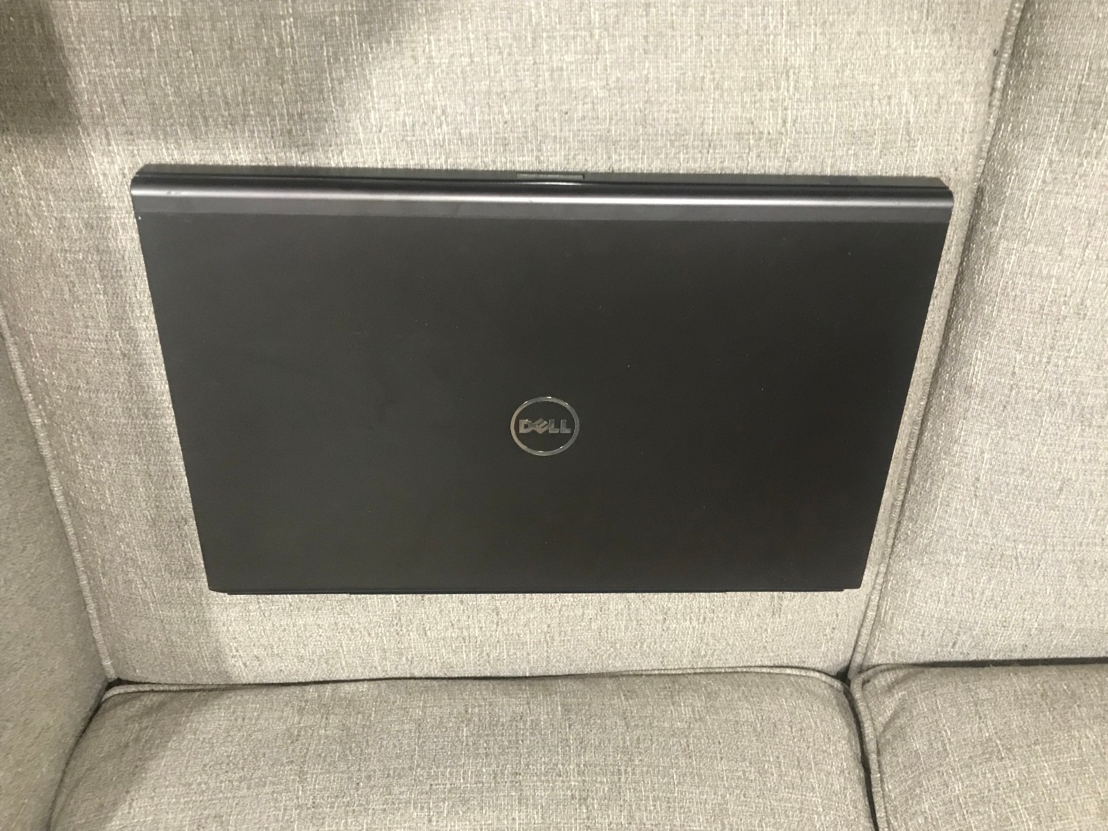 Dell Precision M6600 17″ i7-2720QM CPU @2.2GHz RAM 12GB