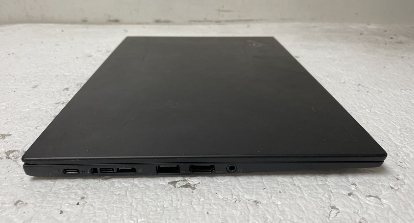 Lenovo X1 Carbon 8th Gen Core i7-10610U @1.80GHz 16GB RAM NO SSD For Parts
