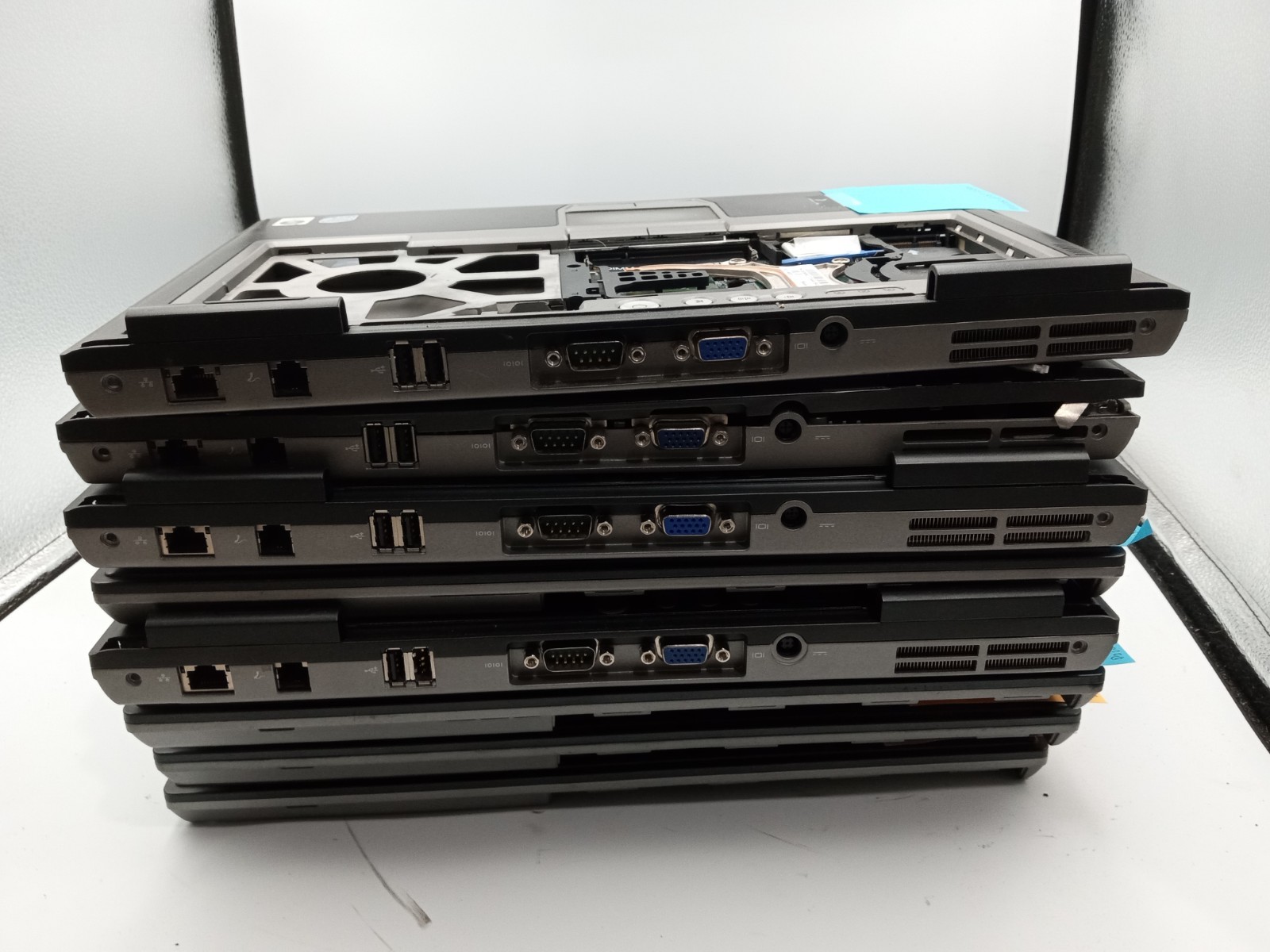 Lot of 8 – Dell Latitude D620 / D630 Laptops – PARTS / REPAIR – READ -RR