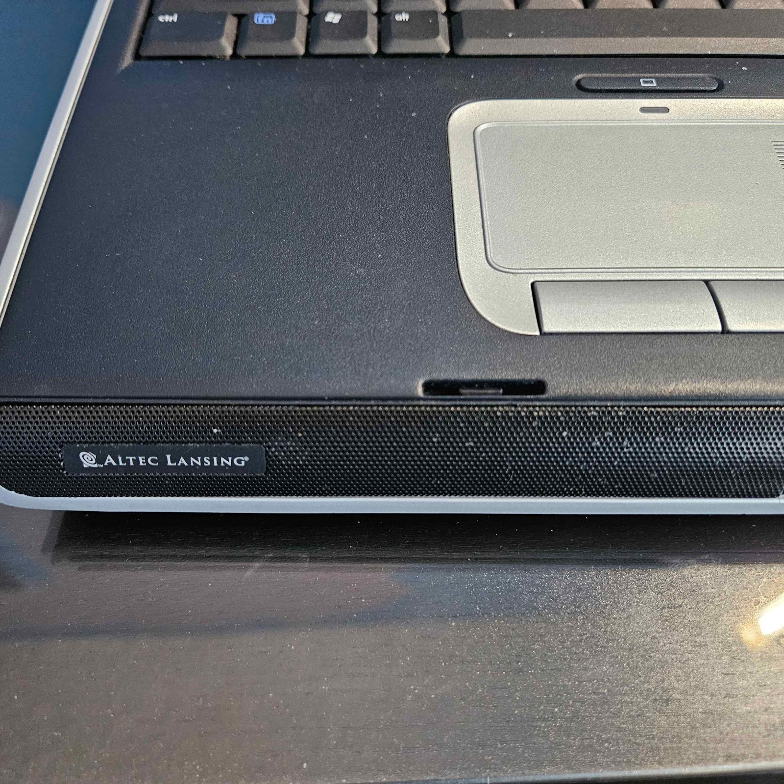 (READ) HP Pavilion zd8000 Pentium 4 CPU 1GB RAM 160GB HDD (UNTESTED!)