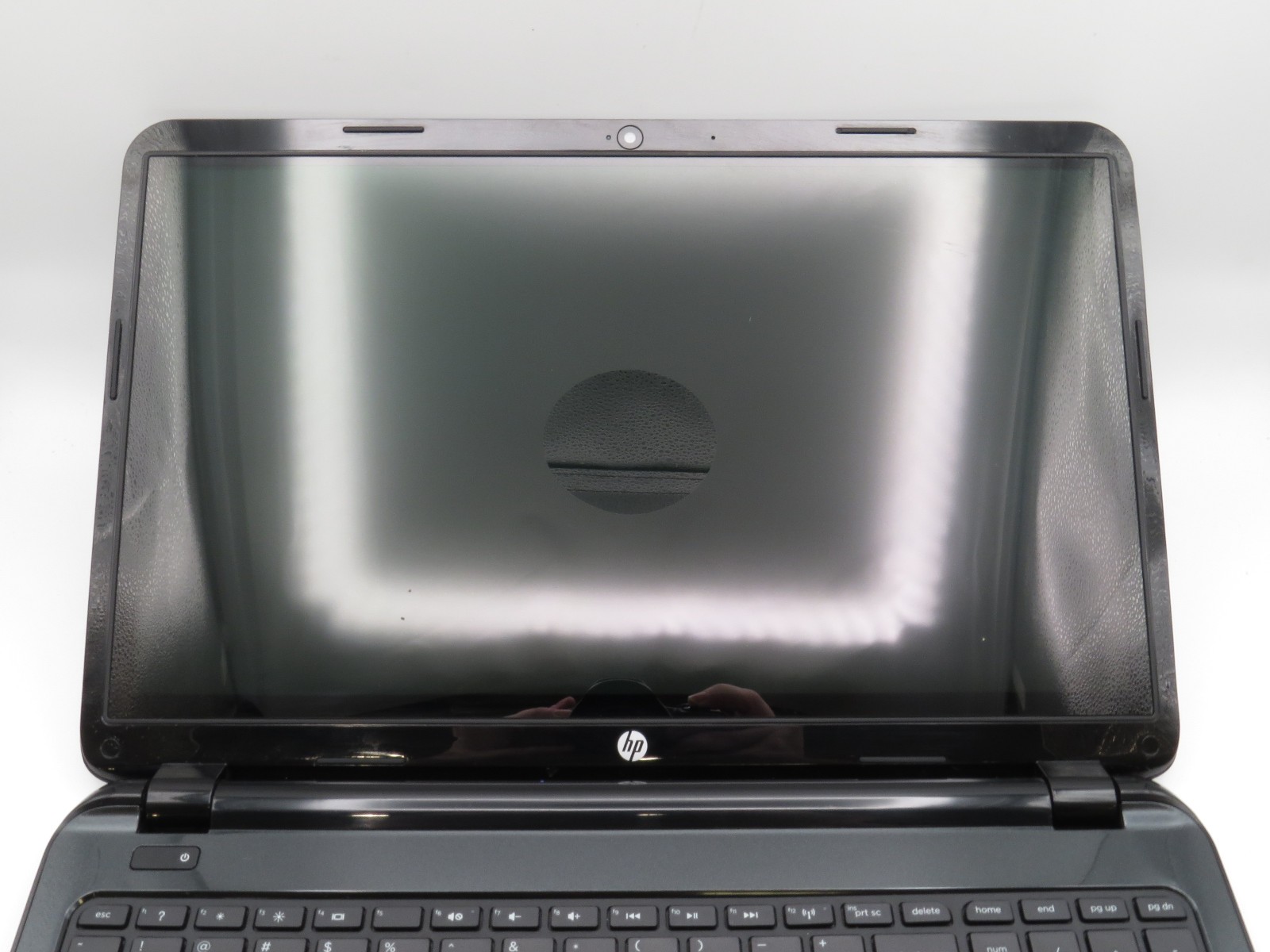HP Notebook 15 i3-5010U @ 2.1GHz 8GB DDR3 238GB SSD 15.6″ No OS PARTS